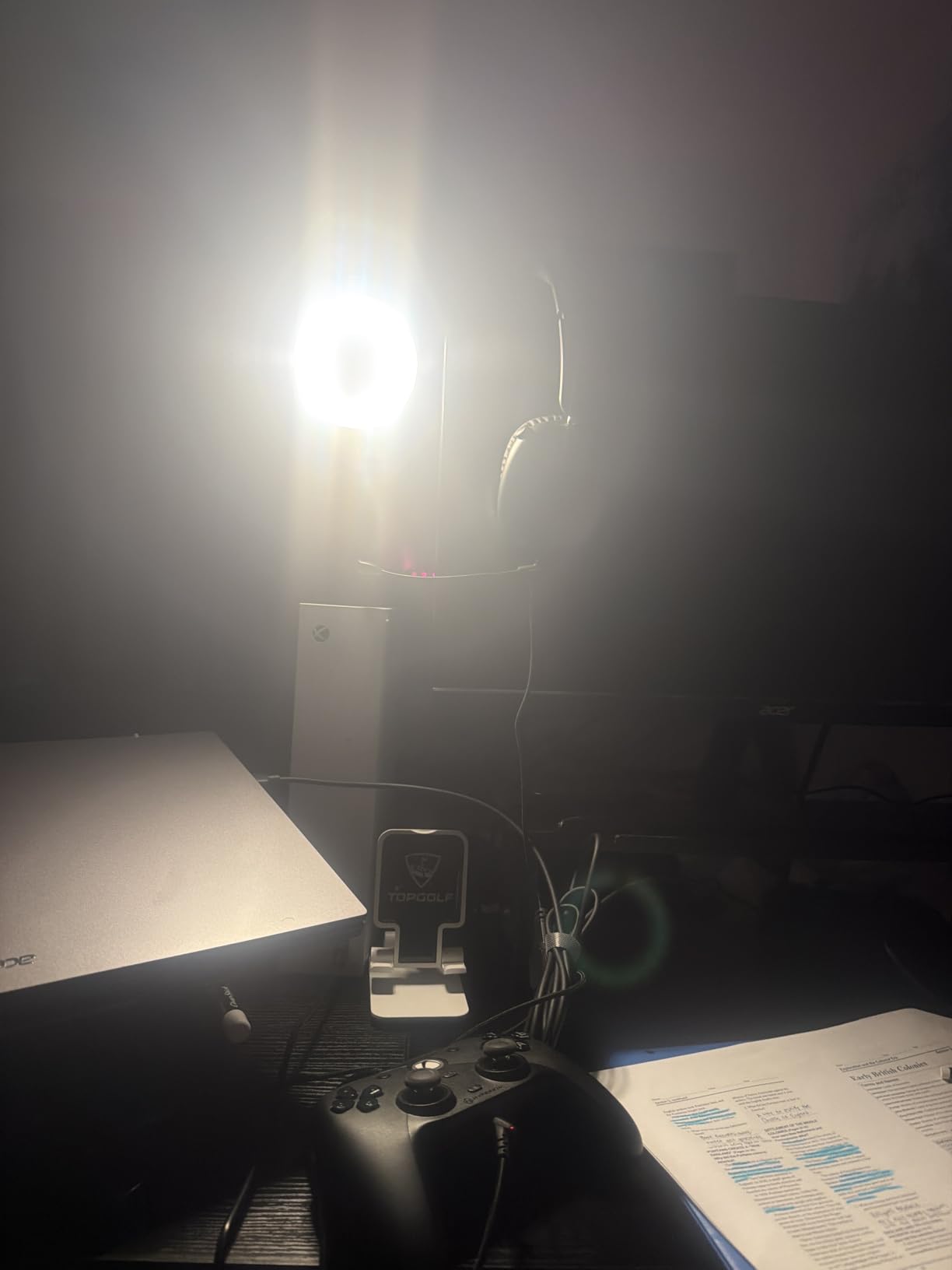 iZELL Desk Lamp, [3 Color Modes & 10 Brightness] LED Reading Light with Clamp, Silicone Flexible Arm Book Light for Kids Reading Book in Bed at Night Clip on Table, Headboard, Dorm - 15.8‘’ Black customer photo 1