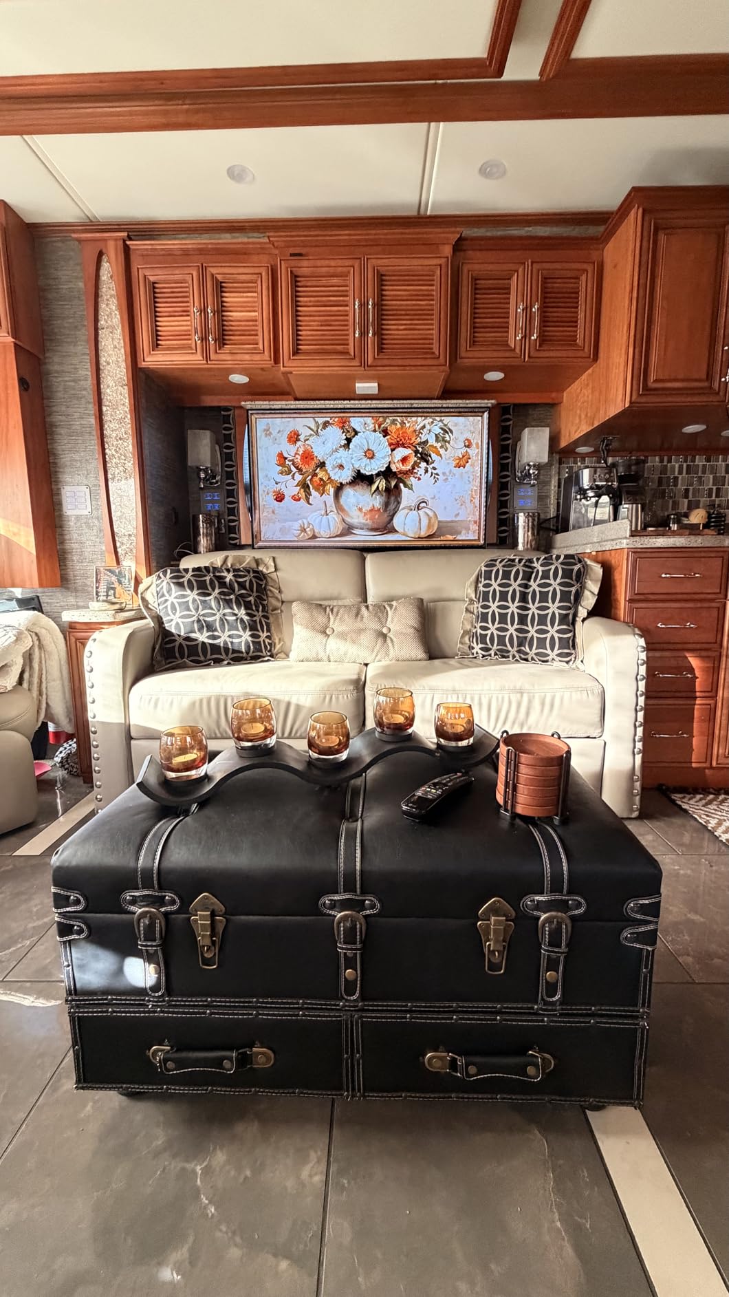 COZAYH Storage Bench, Mid-Century Faux Leather Ottoman, Bedroom, Dark Brown customer photo 2