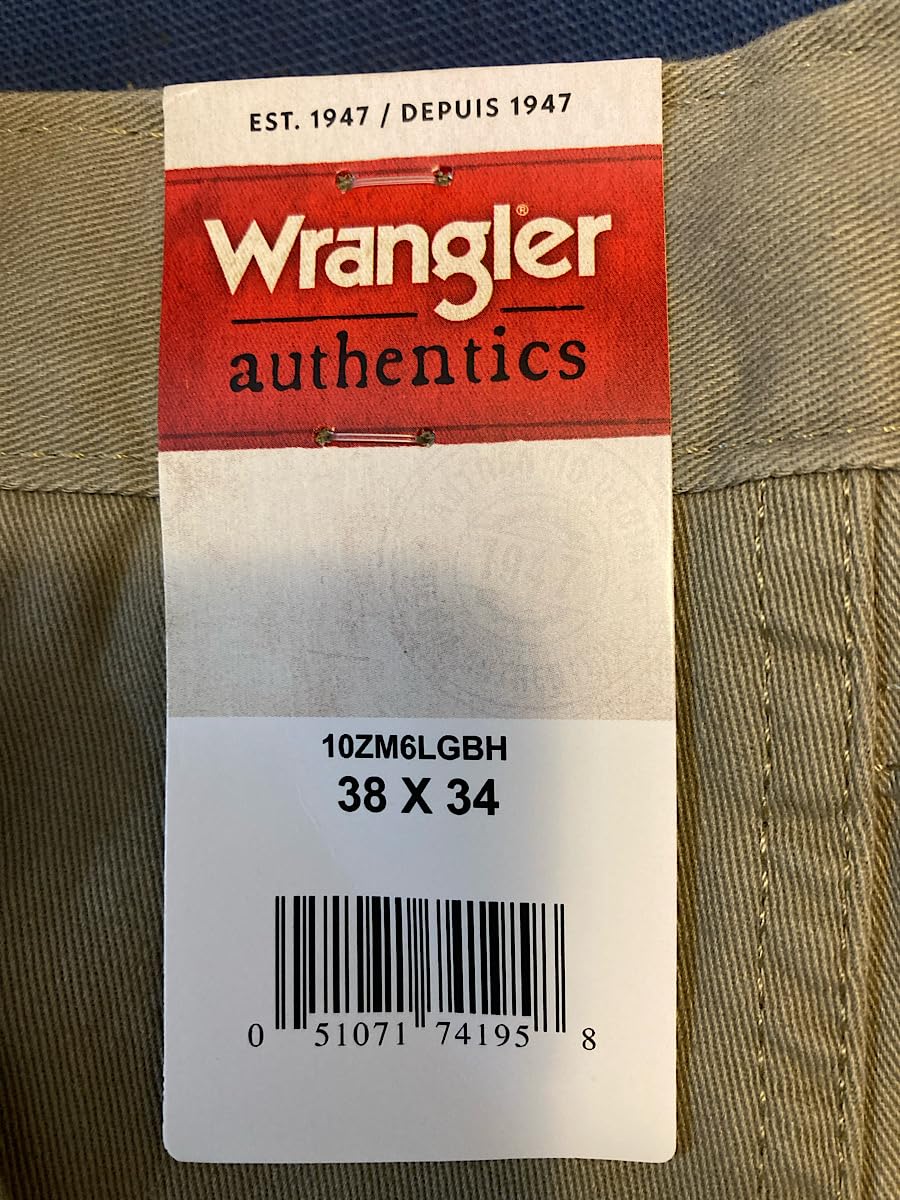 Wrangler Authentics Men's Twill Relaxed Fit Cargo Pant (Logan) customer photo 2