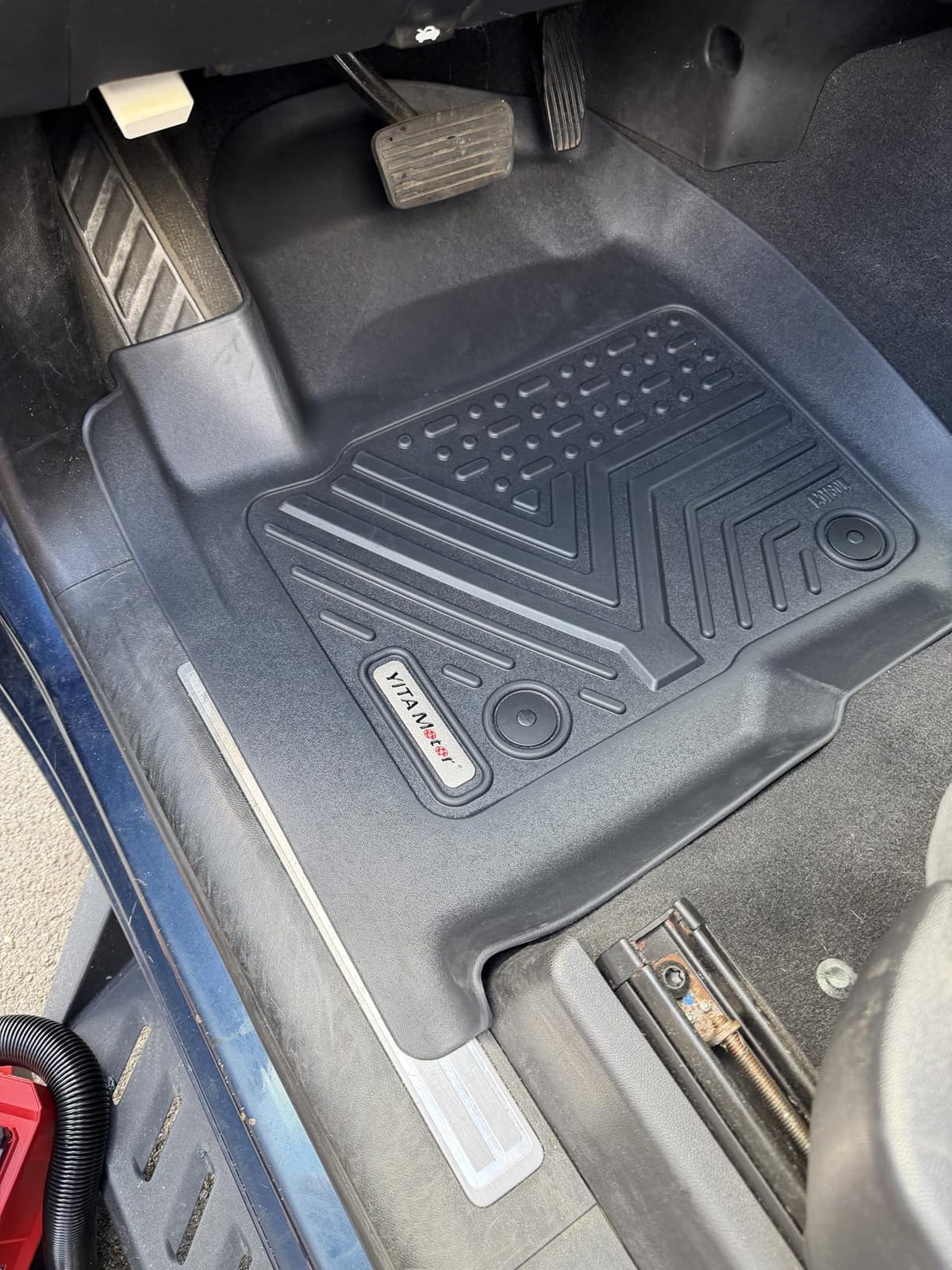 YITAMOTOR Floor Mats for 2019-2026 Chevrolet Silverado/GMC Sierra 1500 & 2020-2026 Chevy Silverado/GMC Sierra 2500HD/3500HD Crew Cab With Underseat Storage Box Bucket Seat, 1st & 2nd Row, Black customer photo 1