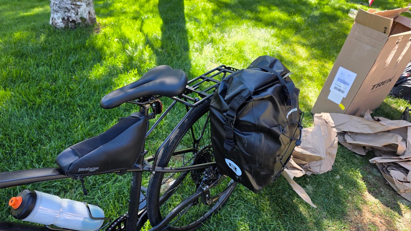 ROCKBROS Bike Panniers Waterproof Max 30L Capacity Cycling Traveling 1 Pack customer photo 1