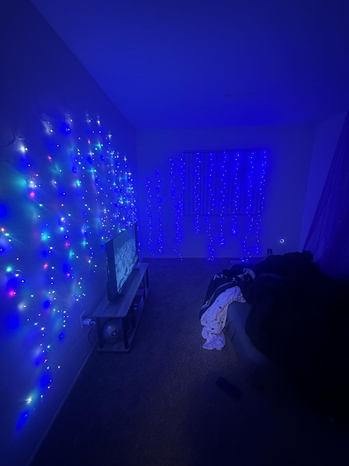HXWEIYE 300LED Fairy Curtain Lights, 9.8x9.8Ft USB, Remote, Tangle-Free customer photo 1