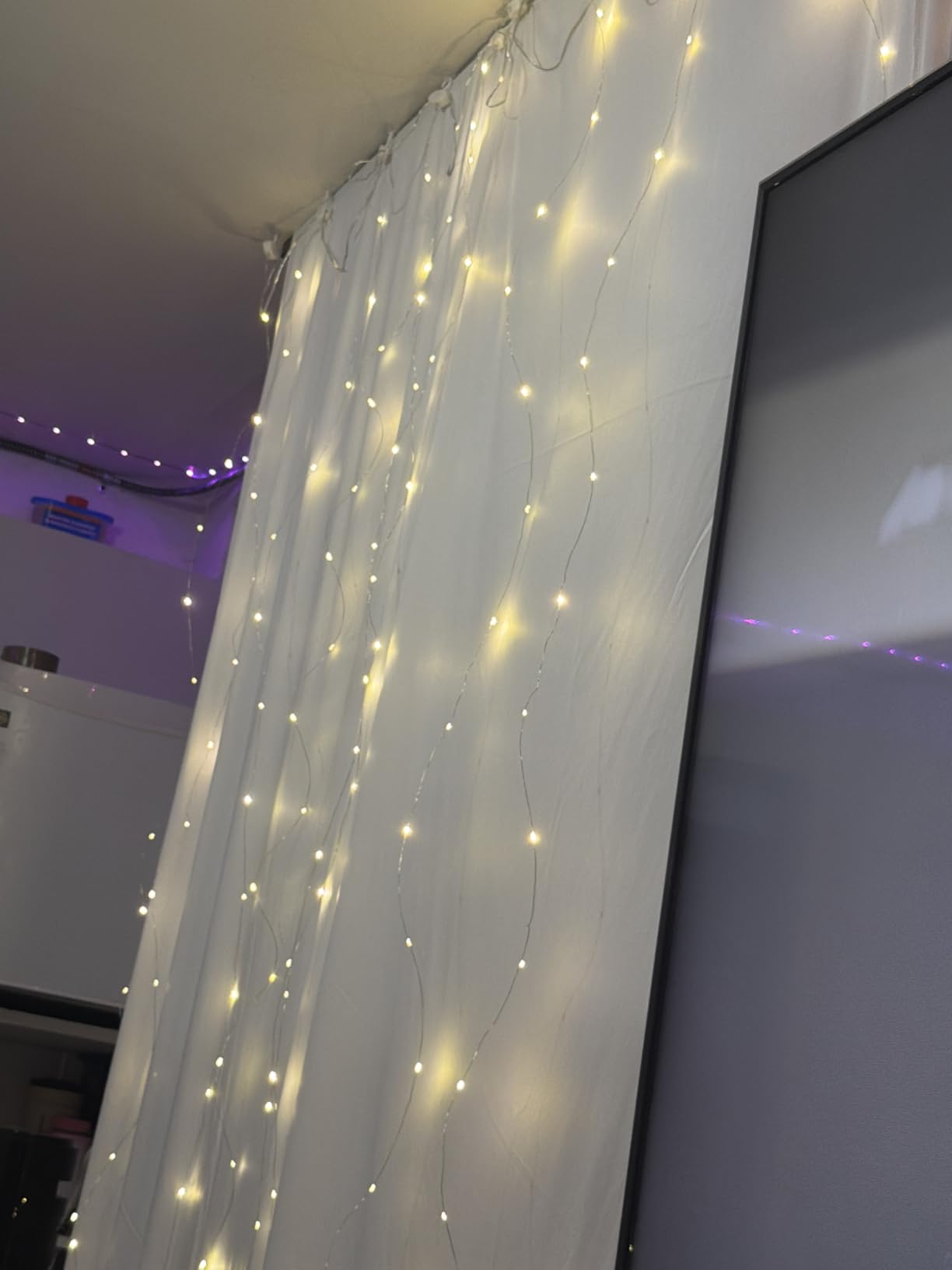 HXWEIYE 300LED Fairy Curtain Lights, 9.8x9.8Ft USB, Remote, Tangle-Free customer photo 2