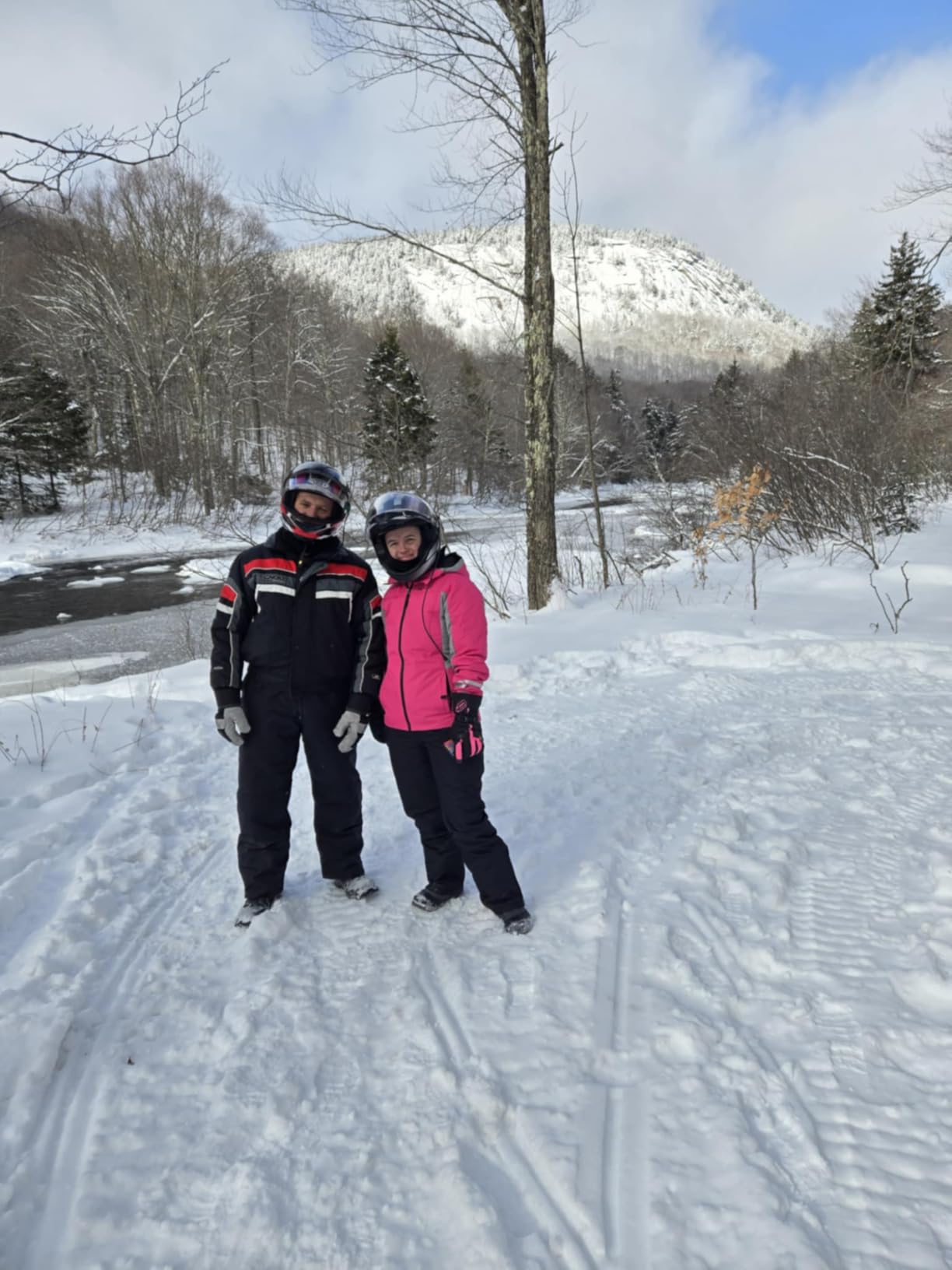 Arctix Womens Insulated Waterproof Taped Ultimate Performance Ski Snowboard Jacket customer photo 2