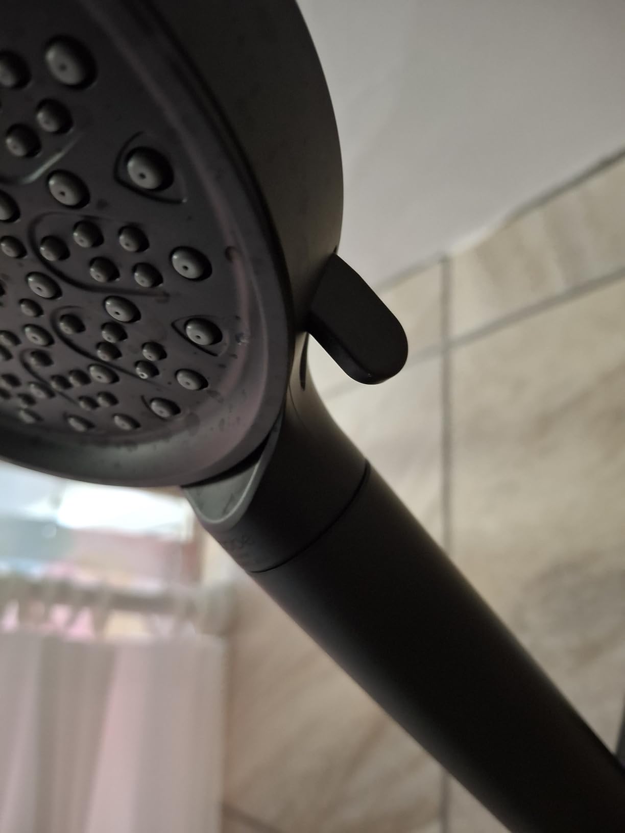Cobbe Filtered Shower Head with Handheld, Water Softener for Hard Water | High Pressure 6 Spray Mode Shower Head with Filters - Remove Chlorine and Harmful Substances - Reduces Dry Itchy Skin, Chrome customer photo 1