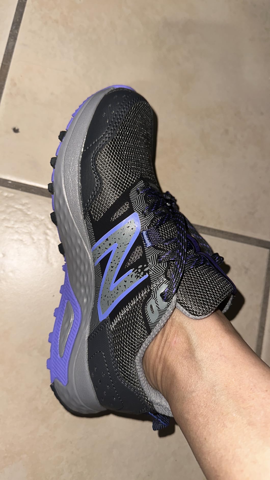 New Balance Women's 410v8 Trail Running Shoes customer photo 2