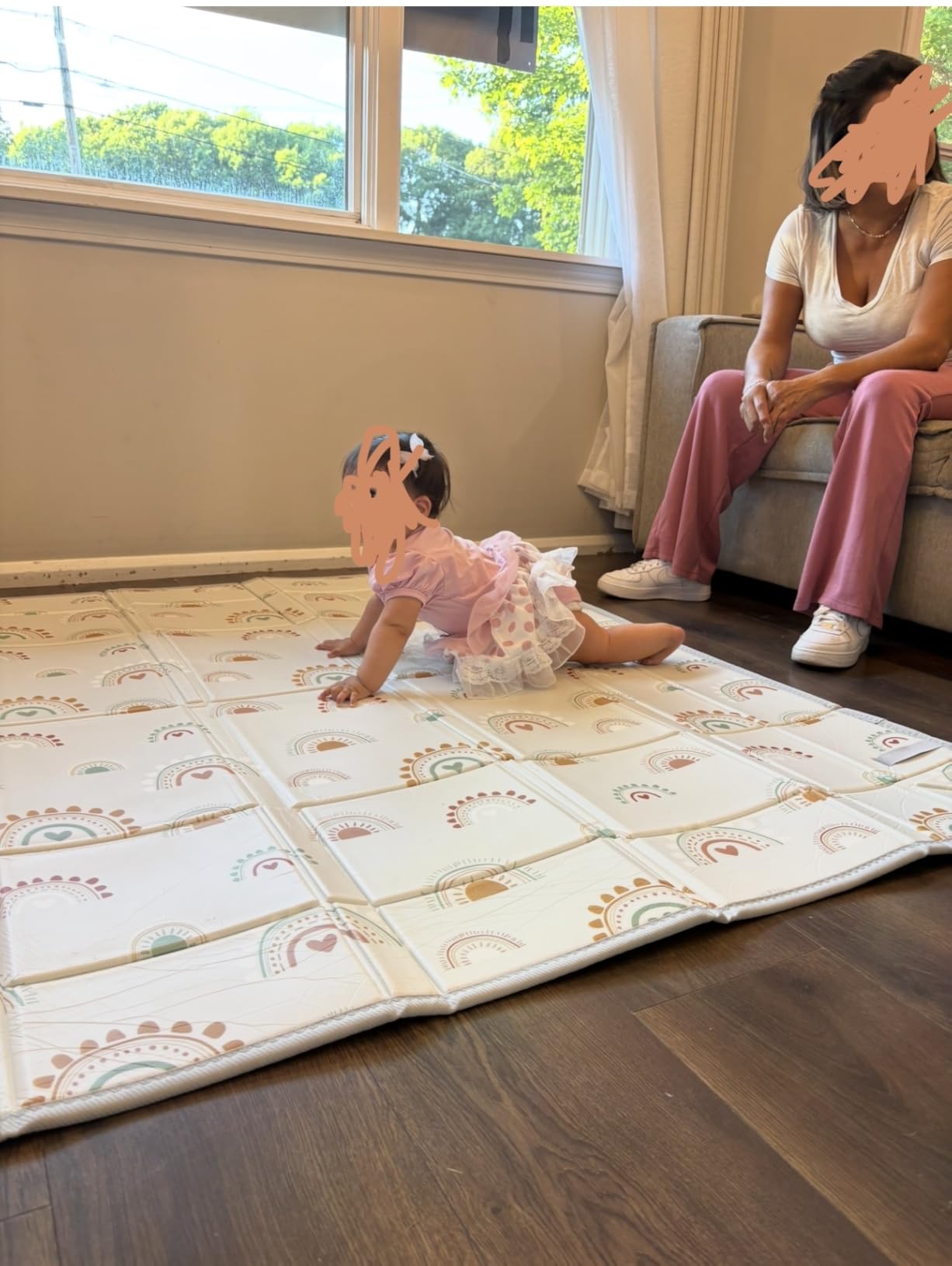 Infantino Foldable Foam Play Mat Reversible 57x57 in, Multicolor customer photo 2