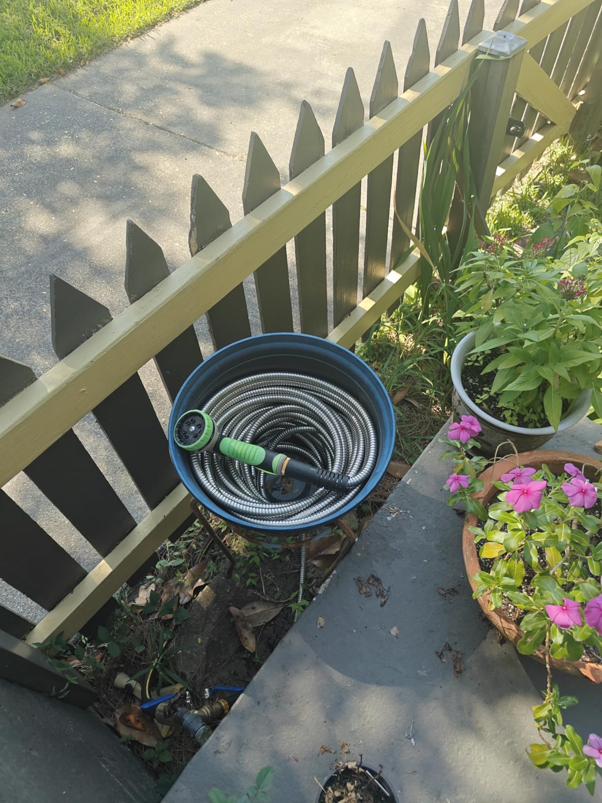 Unywarse Garden Hose 50FT Metal Water Hose with 10 Function Nozzle No-Kink customer photo 2