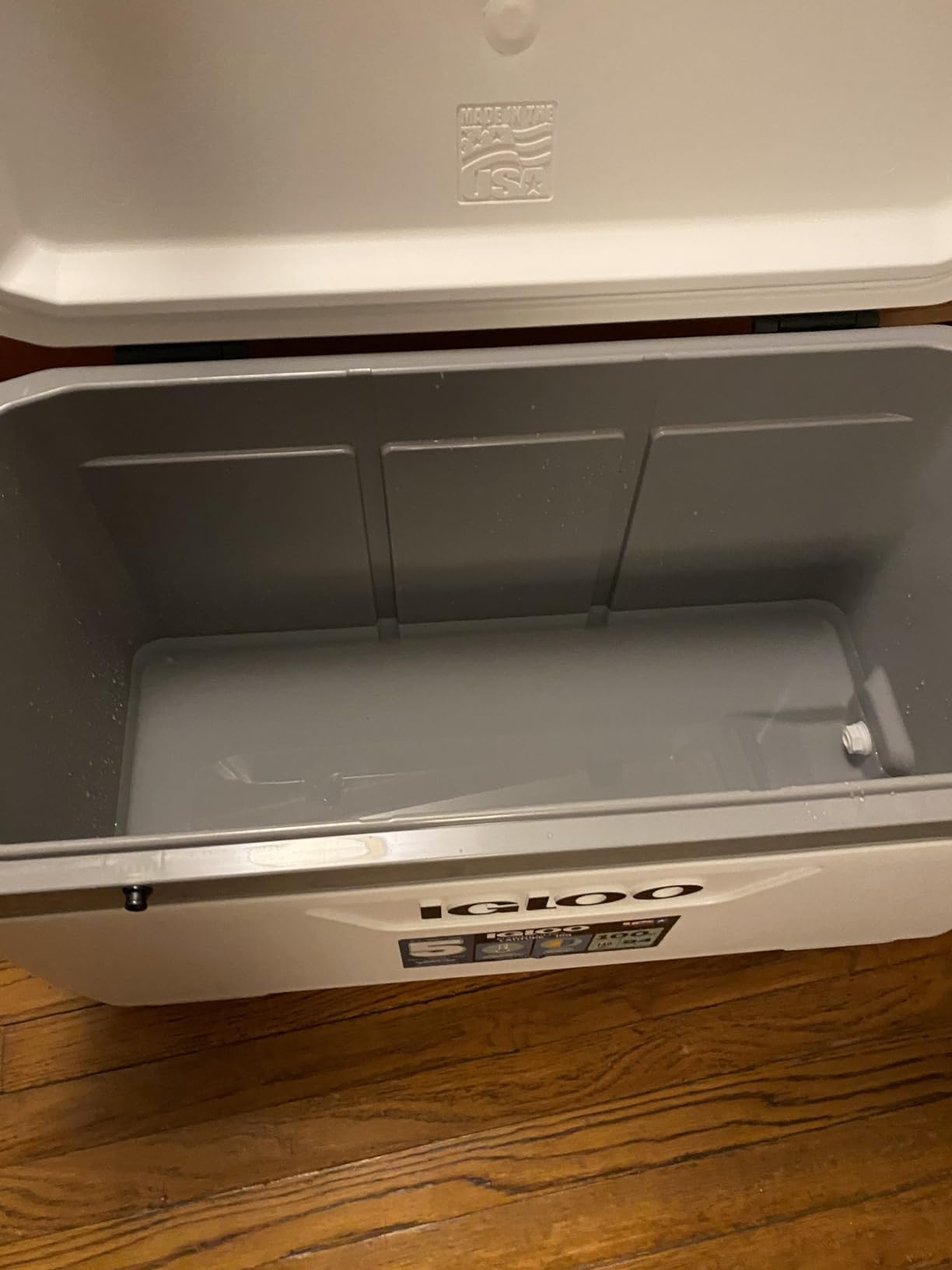 Igloo Marine Cooler | Insulated Hard Shell Ice Chest | Great for Fishing, Camping, Boating, & More customer photo 1