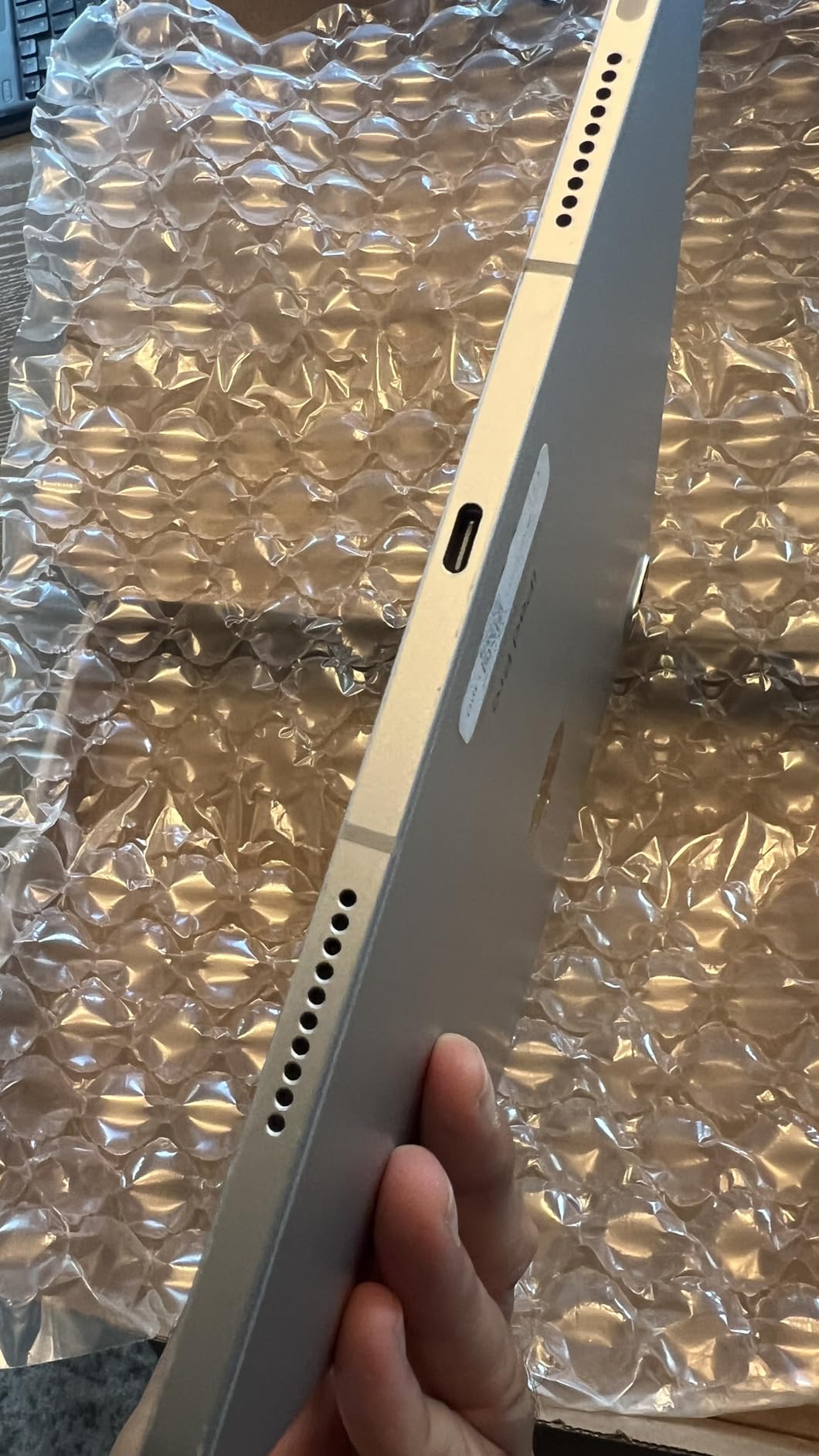 Apple 2022 iPad Pro, 12.9-inch, Wi-Fi + Cellular, 256GB, Space Gray (Renewed) customer photo 1