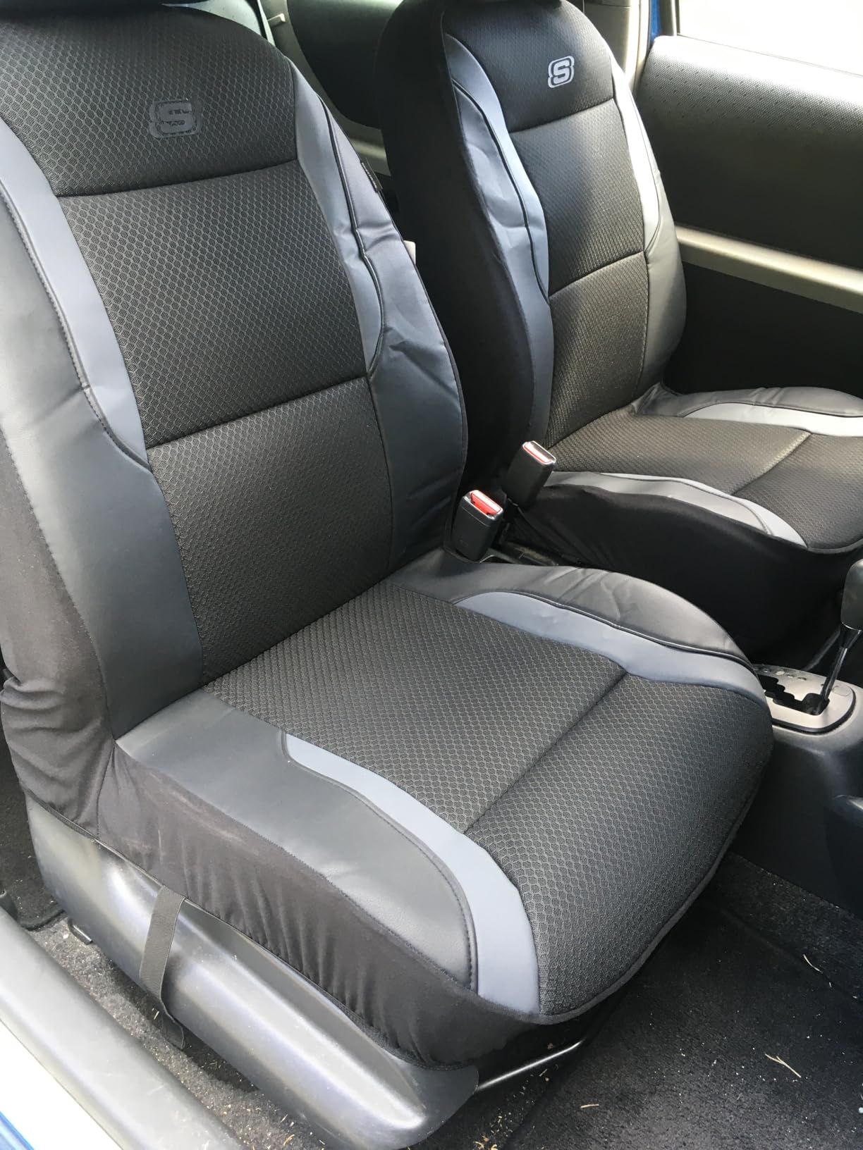 Skechers Memory Foam Seat Covers, Air Cool Mesh Thick Car Seat Covers, Car Seat Covers Front Seats Airbag Compatible, Universal Automotive Comfort for Most Cars, Vans, Trucks, SUV, Black customer photo 2