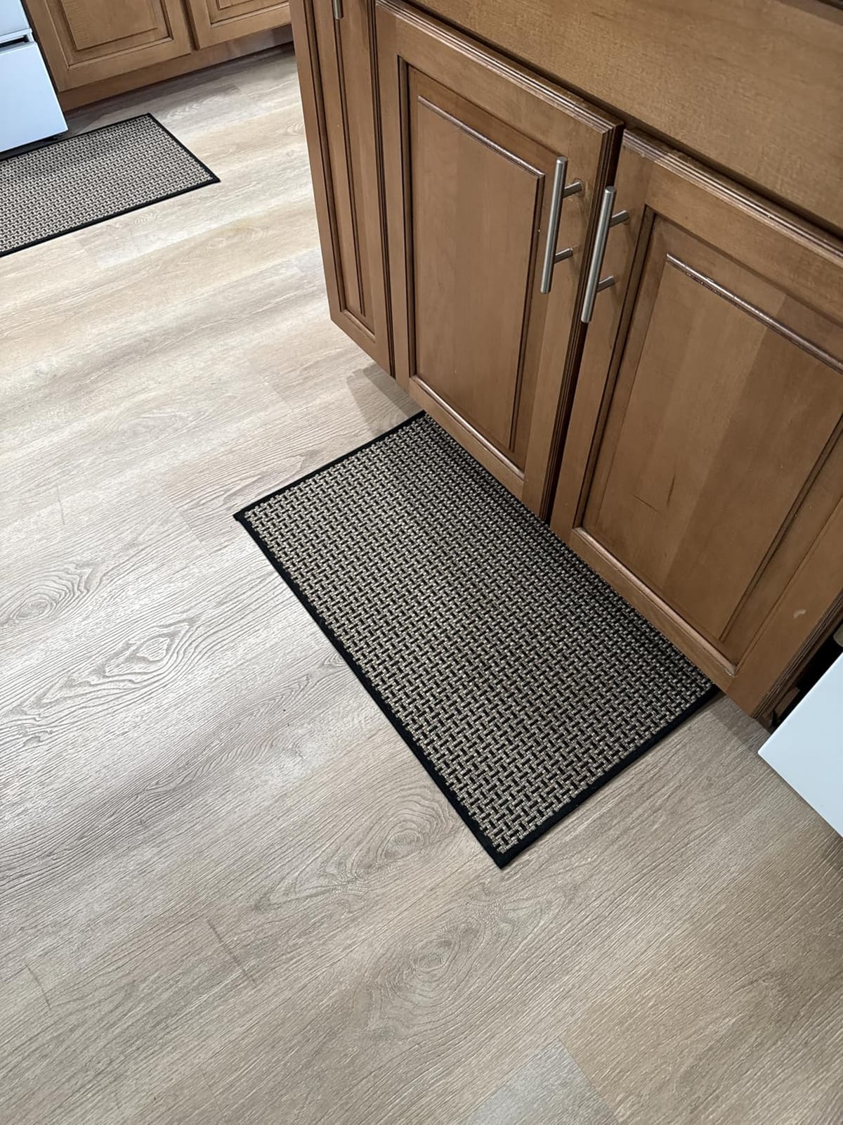 eqivei Kitchen Rugs Non Slip Washable 2-Piece Kitchen Mats for Floor, Black customer photo 1