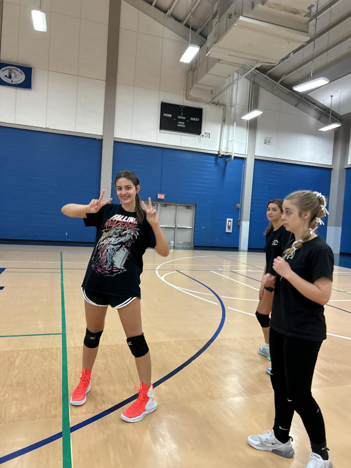 Under Armour Women's Flow Highlight Ace Volleyball Shoes customer photo 1