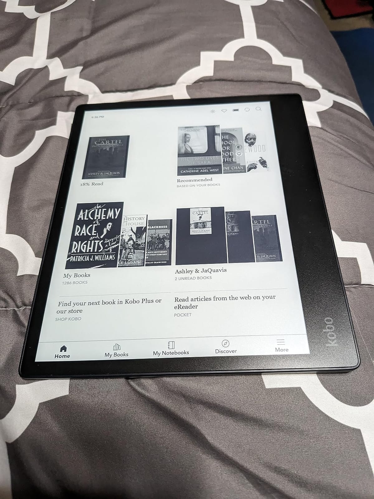 Kobo Elipsa 2E | eReader | 10.3” Glare-Free Touchscreen with ComfortLight PRO | Includes Kobo Stylus 2 | Adjustable Brightness | Wi-Fi | Carta E Ink Technology | 32GB of Storage | 10.3” Touchscreen, ComfortLight PRO, Includes Stylus 2, Bluetooth, eBooks, Audiobooks, 32GB customer photo 2