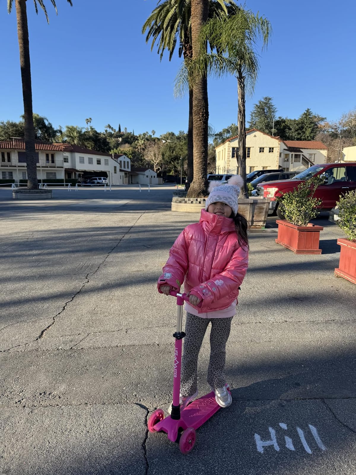 Lifemaster Mini 3-Wheel Kids Scooter with Multi-Color Wheel Lights – 4-Height Adjustable Handlebar, Wide Anti-Slip Deck, Child Safety Certified, Boys & Girls Ages 2+ Supports Up to 110 lbs customer photo 1