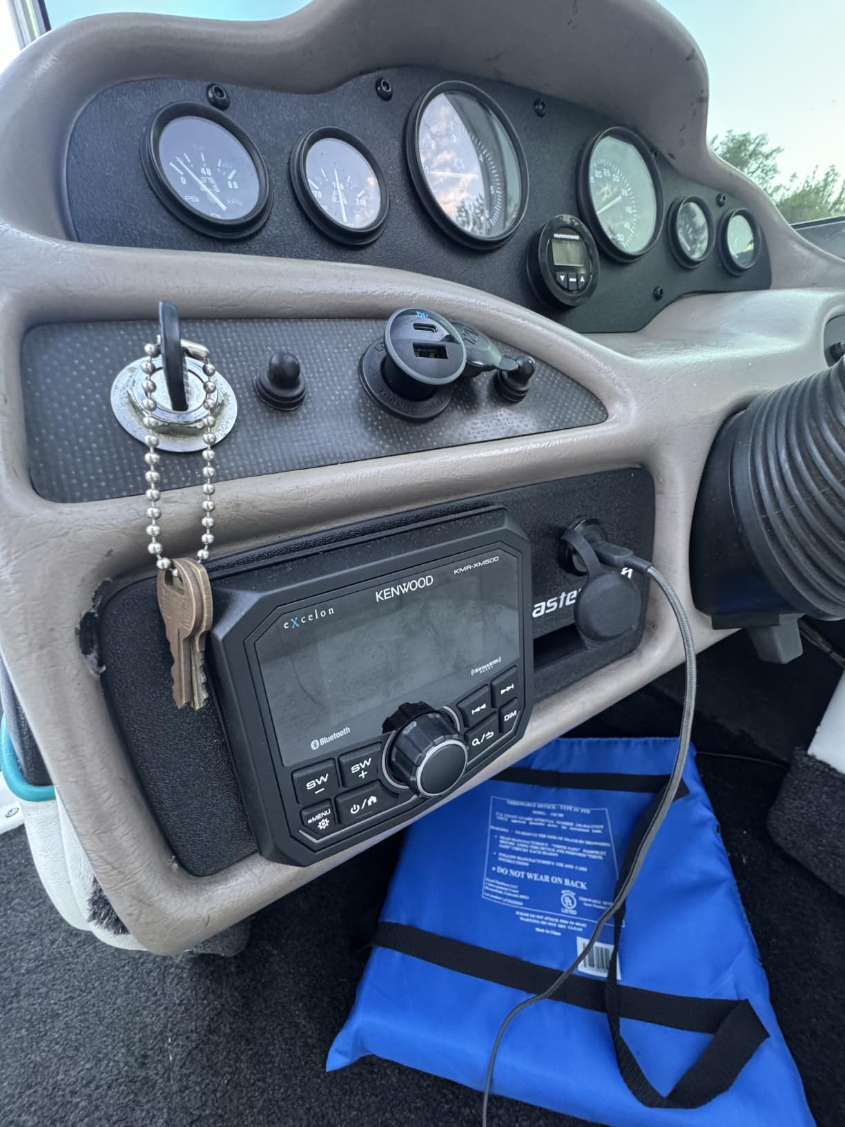 KENWOOD KMR-XM500 eXcelon Marine & Motorsport Waterproof Digital Media Receiver with Corrosion Resistance & Bluetooth customer photo 1
