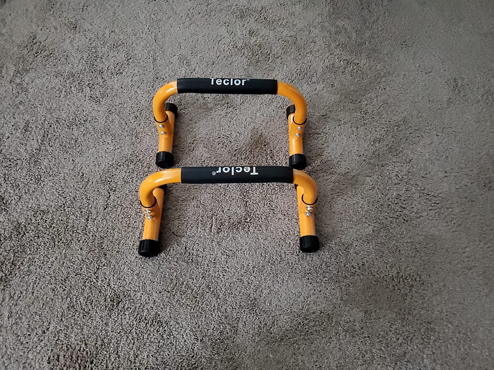 Teclor Push Up Bar, Parallettes Bars For L-sit & Dip, Heavy-Duty No Wobbling Parallel Bars Stand For Handstands, Full Planche, Calisthenics, 9.5in High Workout Stands for Home Fitness Training customer photo 2