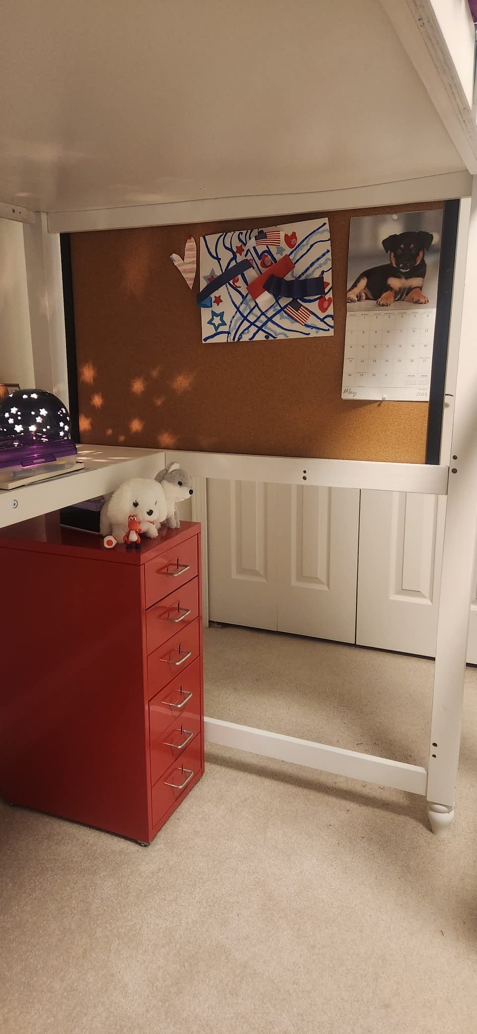 VEVOR 24 x 36 Cork Board, Large Bulletin Board with Black MDF Frame, Wall Mounted Pin Board for Office, School and Home Decor, Hanging Message Board for Pictures and Notes, 10 Push Pins Included customer photo 2