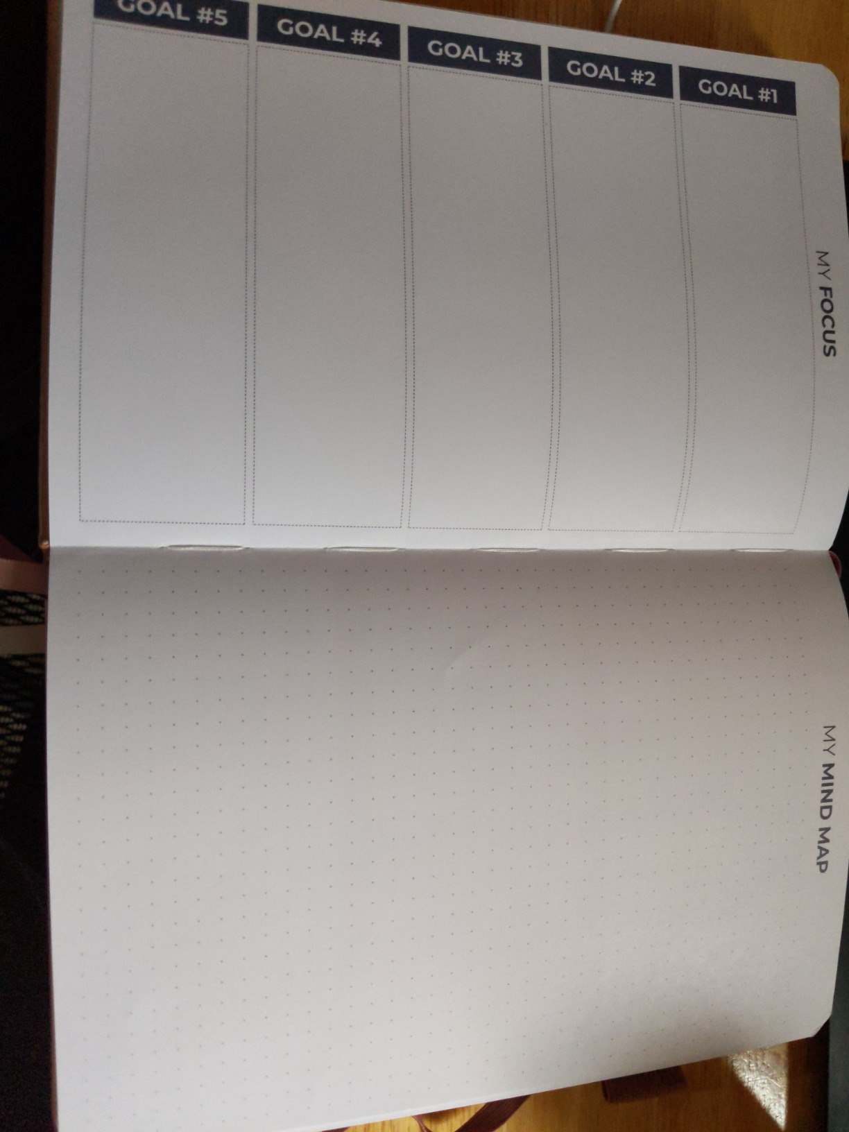 Clever Fox Planner 2.0, A5 Undated Weekly & Monthly Notebook, Black customer photo 1