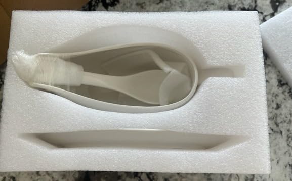 Qlans Gravy Boat With Ladle and Saucer 17 Oz,Ceramic Sauce Boat with Tray for Salad Dressings Milk,Warming Sauces,Creamer,Broth,Black Pepper,White (1 PCS New Gravy Boat With Ladle and Saucer) customer photo 1