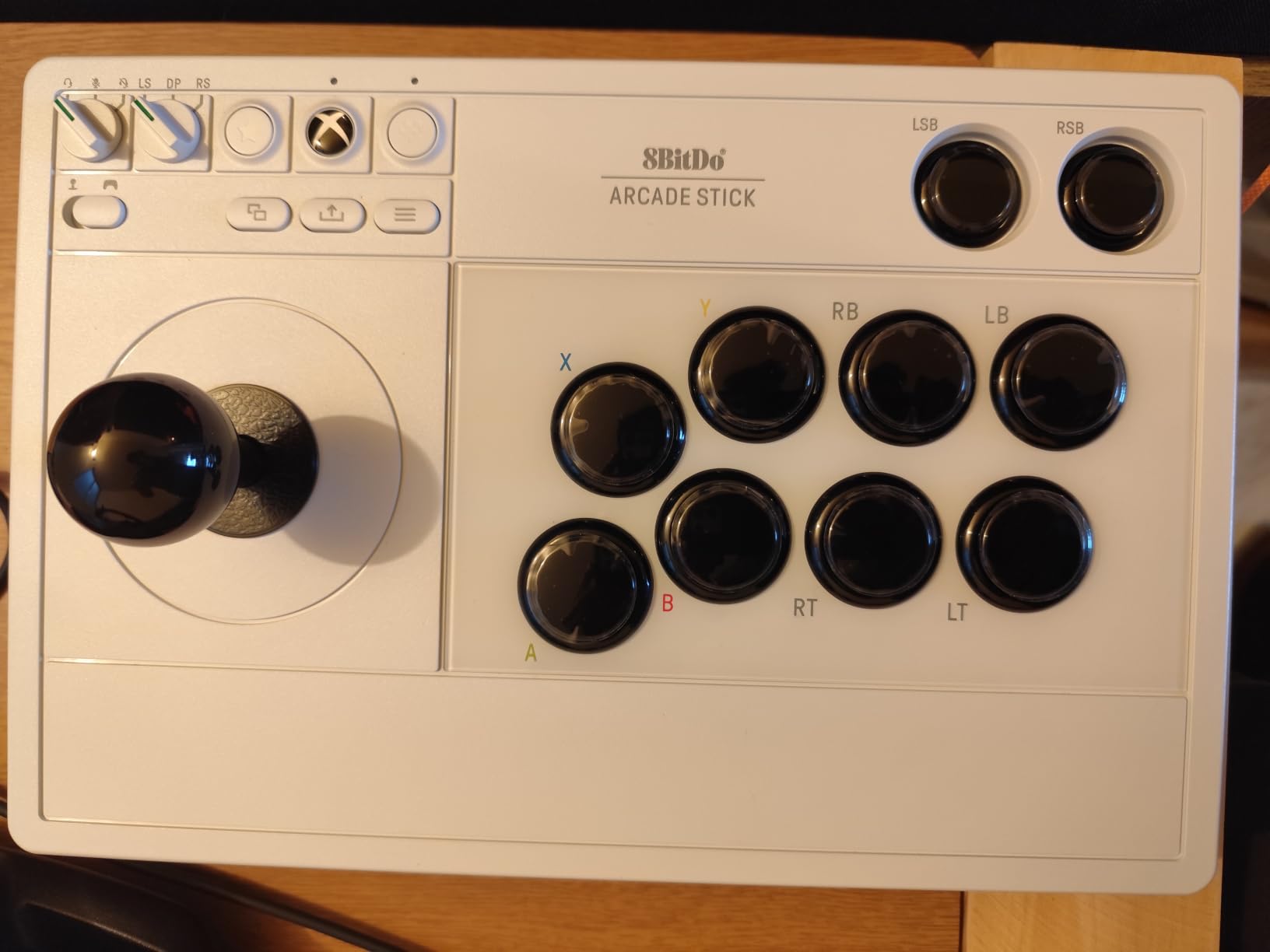 8Bitdo Arcade Stick for Xbox Series X|S, Xbox One and Windows 10, Arcade Fight Stick with 3.5mm Audio Jack - Officially Licensed (Black) customer photo 2