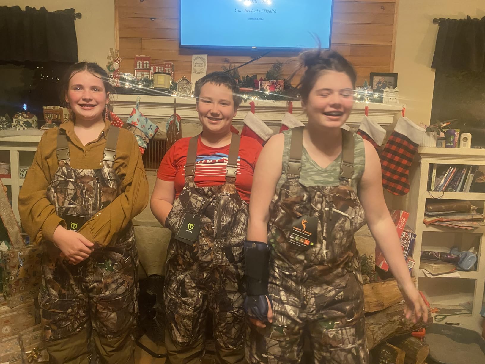 TIDEWE Heated Hunting Bibs for Men, Insulated Camo Overalls with Power Bank customer photo 2