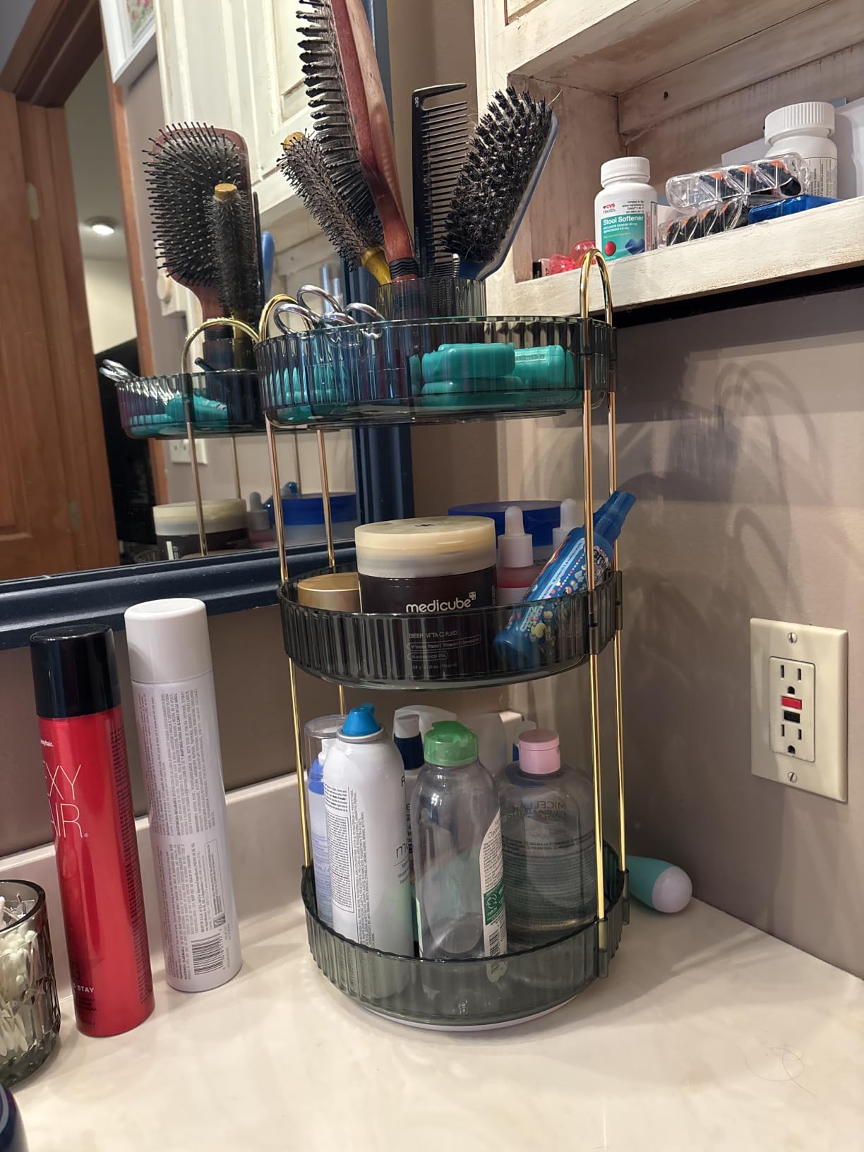 360° Rotating Makeup Organizer, Large-Capacity Skincare Make Up Storage 3 Tier Perfume Organizers Cosmetic Dresser Organizer with Makeup Brush Holder, Fits Bedroom, Bathroom, Vanity Shelf Countertop customer photo 2