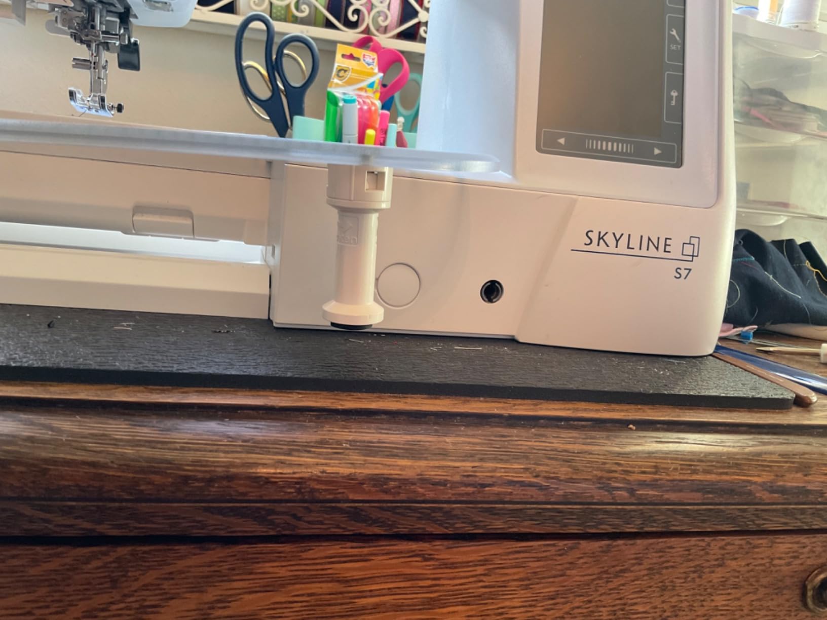 Janome Extra Wide Table for Skyline, 9850, 9850LE, 9900 Sewing Machine Models - 12 in x 19.5 in, White customer photo 1