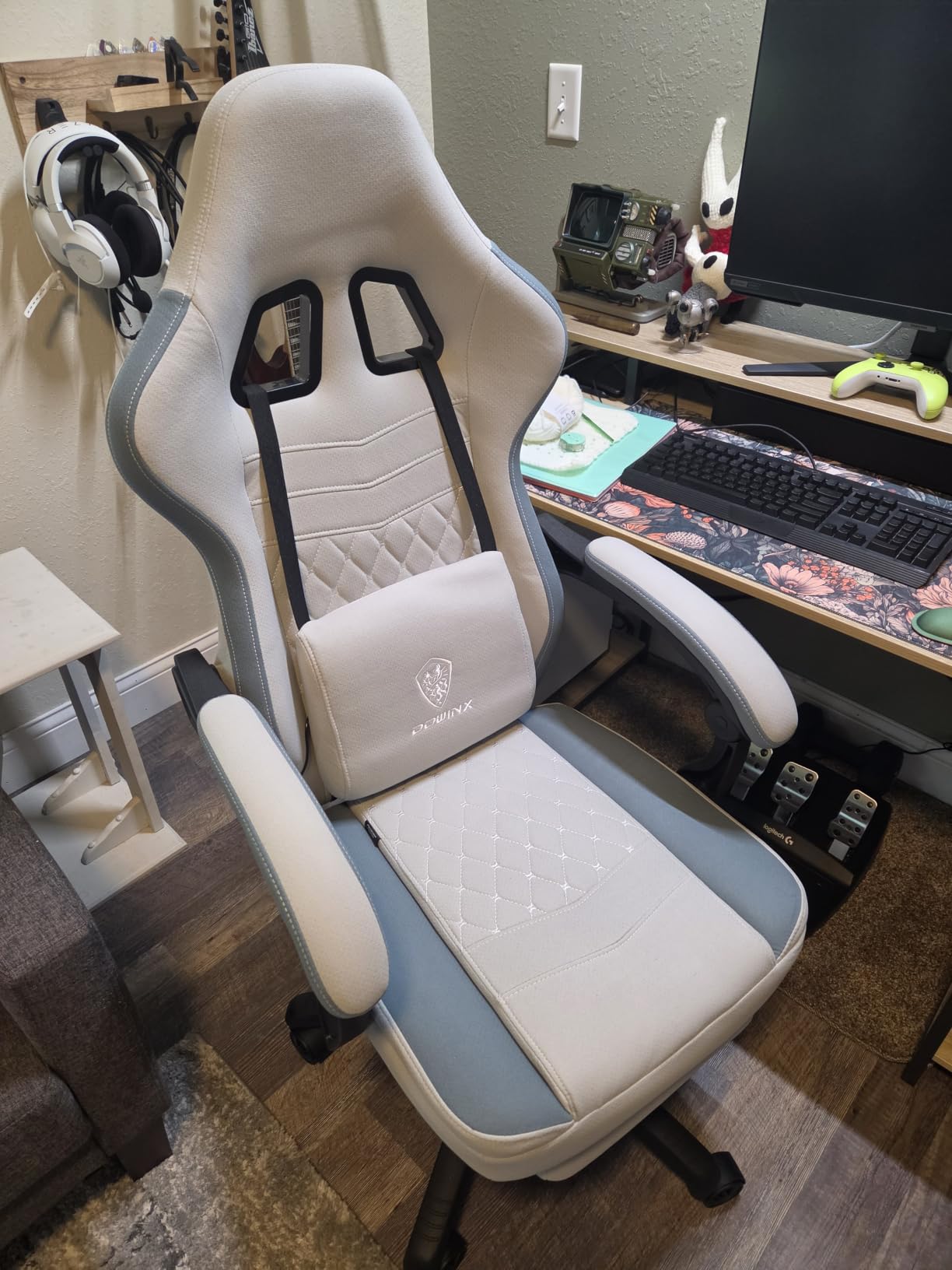 Dowinx Gaming Chair Breathable Fabric Game Chair with Gel Pad and Storage Bag, Comfortable Gamer Chair with Pocket Spring Cushion,Ergonomic Computer Chair with Footrest,Grey customer photo 2