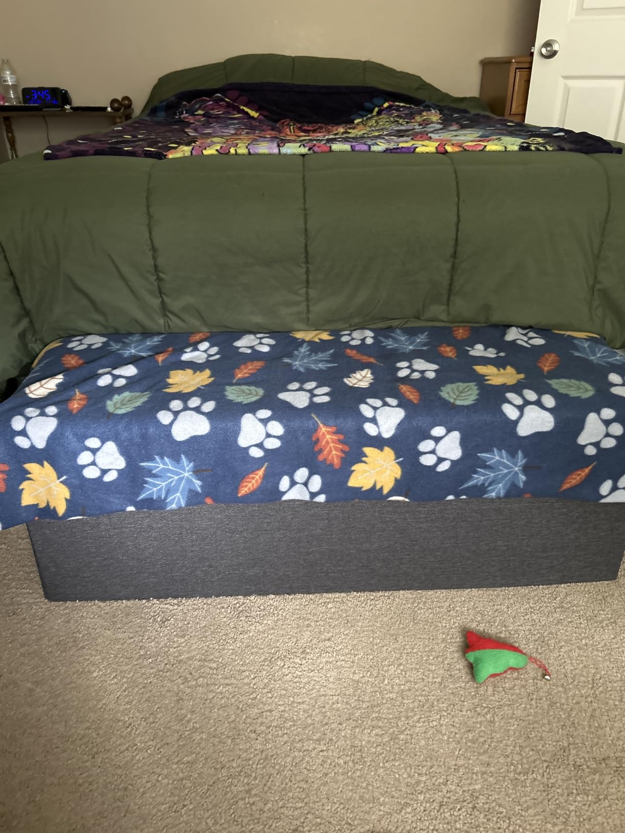 SONGMICS Ottoman Storage Bench, 35 Gal. Folding Chest, Holds 660 lb customer photo 2