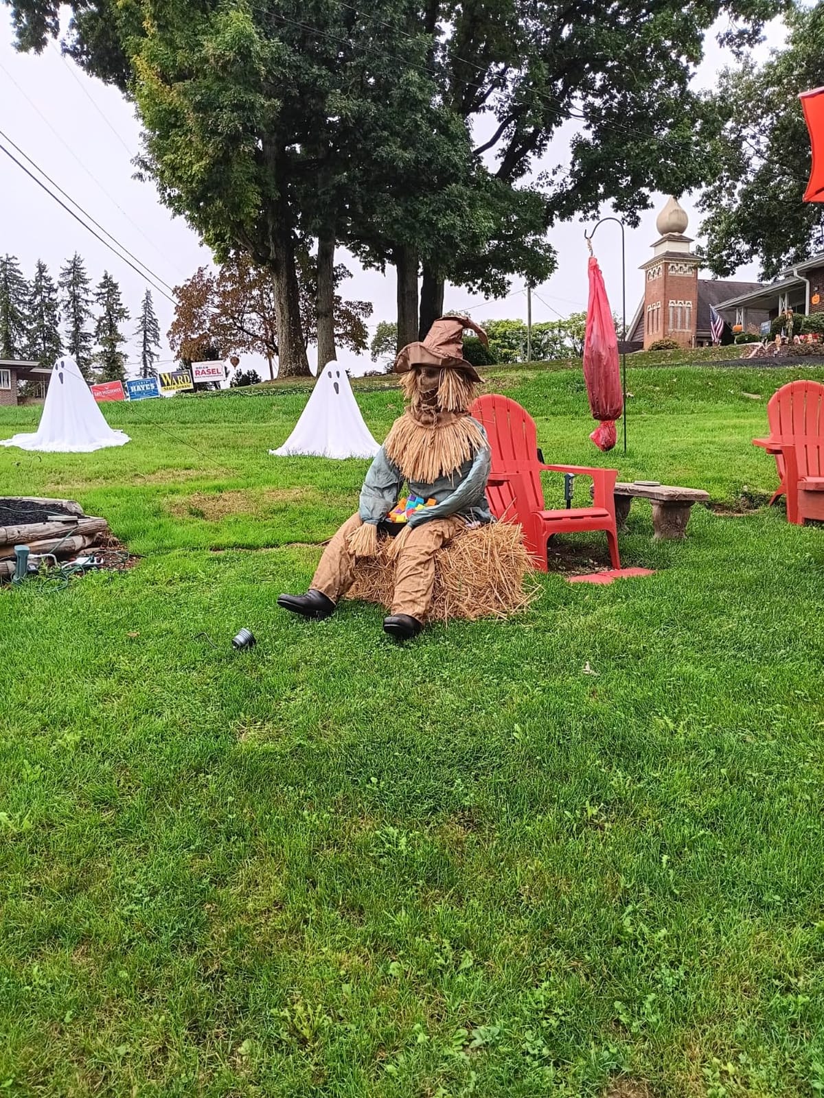 Spirit Halloween 4 Ft 6 In Scary Sitting Scarecrow Animatronic, Multicolor customer photo 2