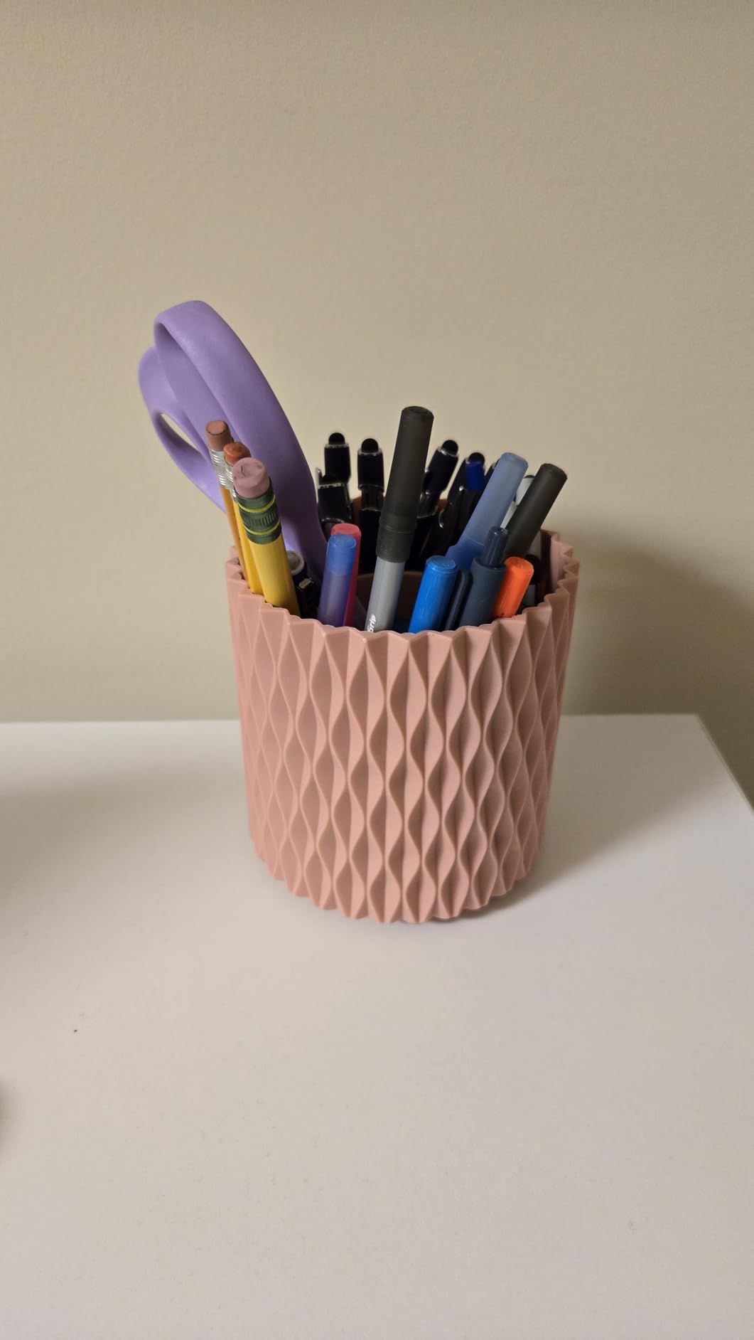 Lebenrich Rotating Pen Holder for Desk, 5 Slots Easthetic Pencil holder Desk Organizer Supplies and Accessories for Women Girls, Pencil Cup for Office Home Art Supply, White customer photo 2