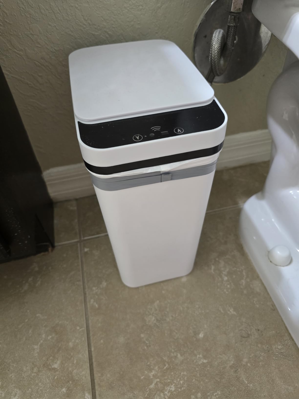 Bathroom Trash Can with Lid, KOEYLE 2 Pack 2.2 Gallon Automatic Touchless Garbage Can, Small Motion Sensor Smart Trash Can, Slim Waterproof Trash Bin for Bedroom, Bathroom, Office, Living Room (Black) customer photo 2
