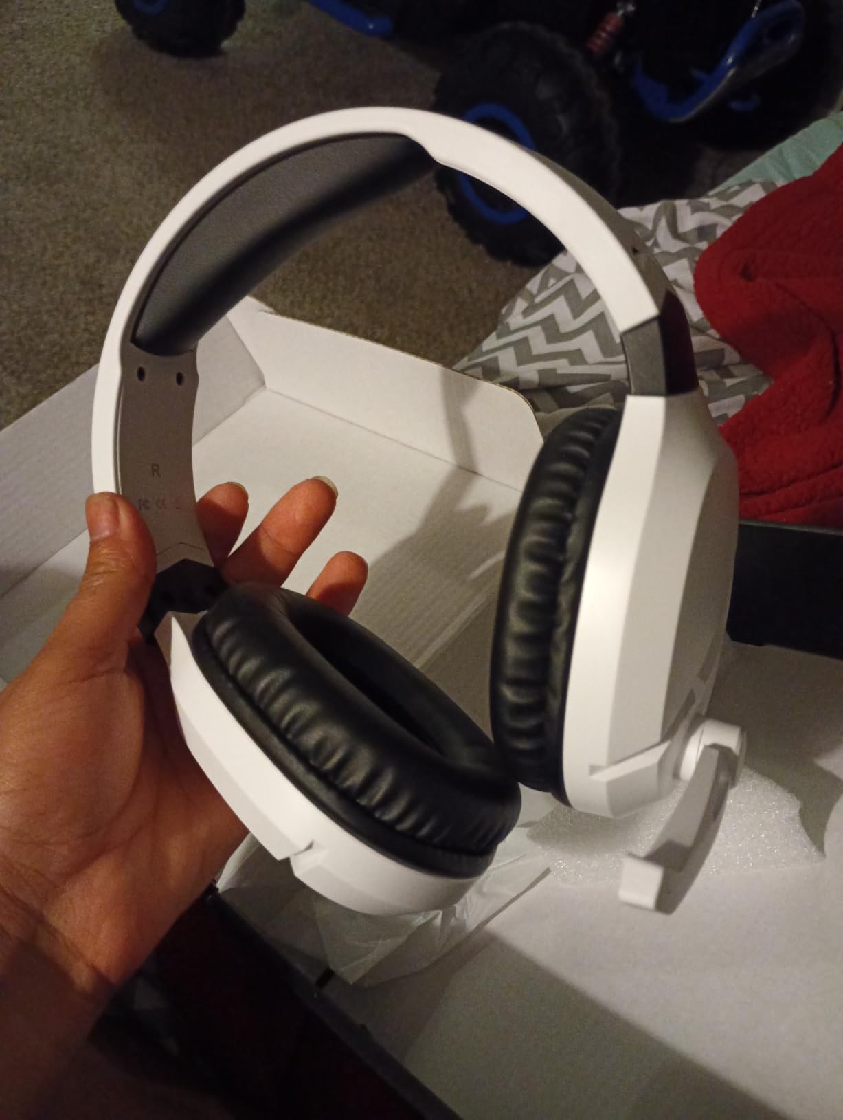Wireless Gaming Headset with Mic for PS5 PS4 PC, 48Hrs, Wired for GameCube customer photo 2