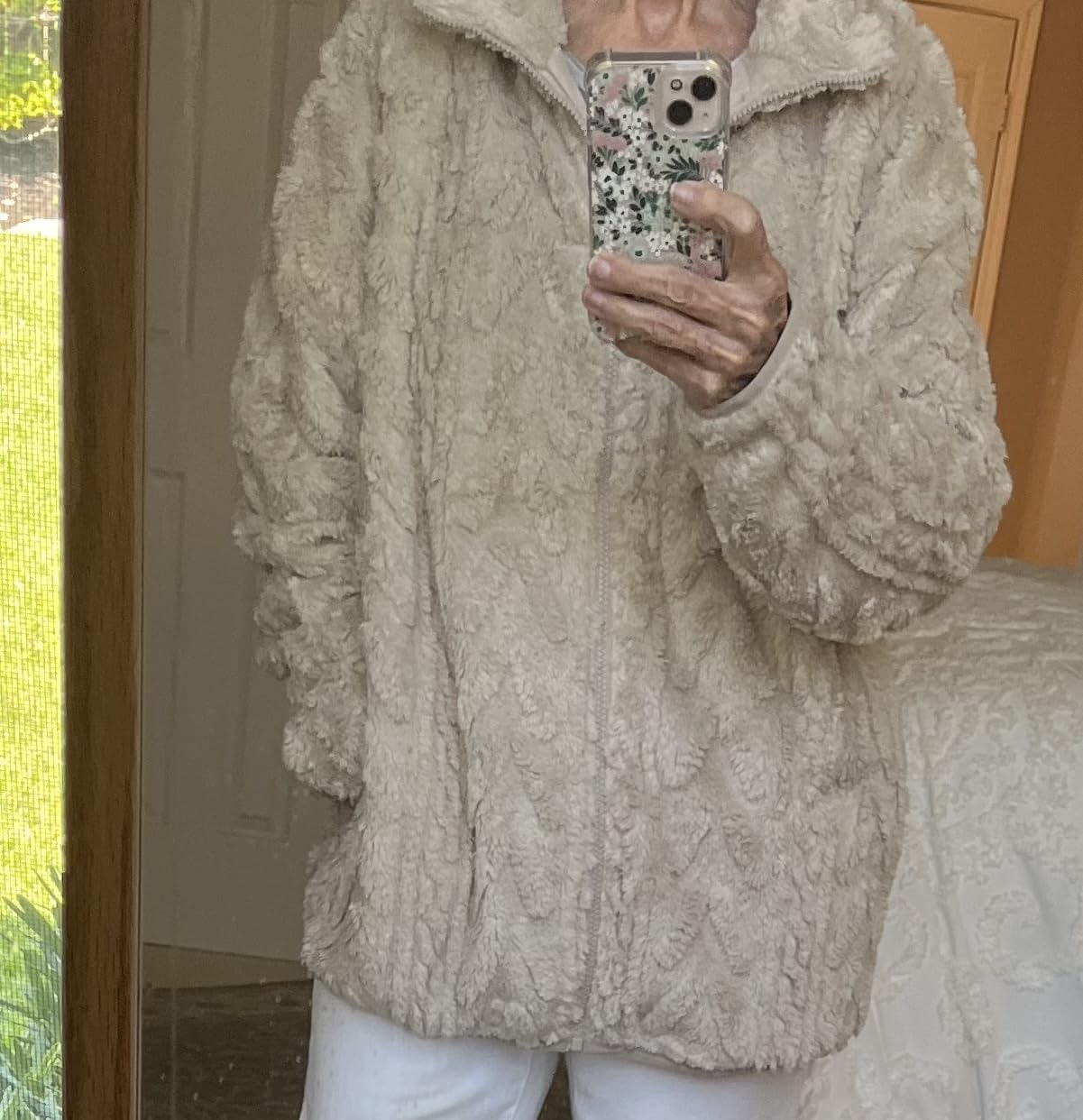 Dokotoo Winter Fleece Jacket for Women 2026 Zipper Casual Coat with Pockets customer photo 2