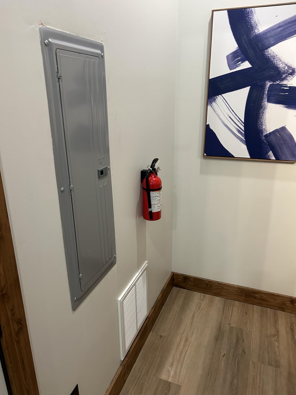 Kidde Living Area Fire Extinguisher for Home, 2-A:10-B:C, KD143-210ABC customer photo 1