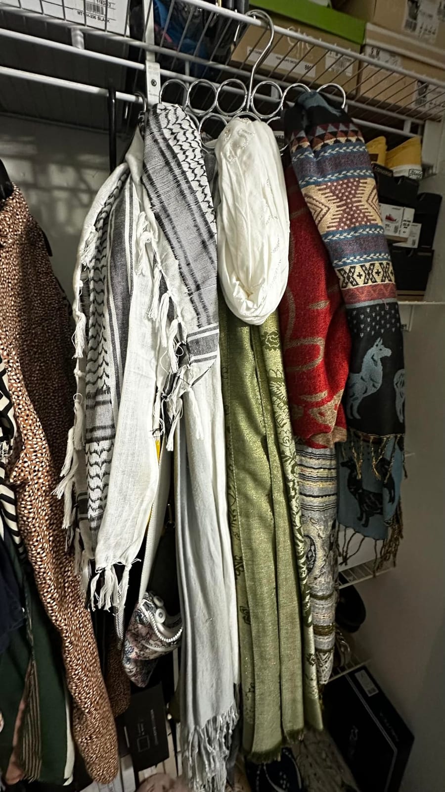 Scarf Hanger 12 Storages,Scarf Organizer with 360 Swivel Hook,Legging Organizer for Closet,Closet Organizer for Scarves, Shawl,Belt,Purse & Baseball Cap customer photo 2