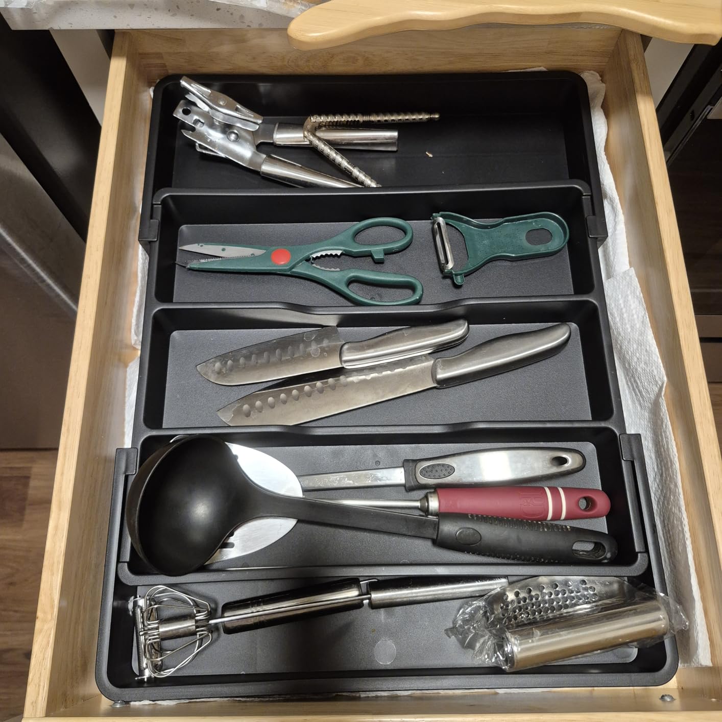 Lifewit Utensil Organizer for Kitchen Drawers, Expandable Utensil Tray customer photo 2