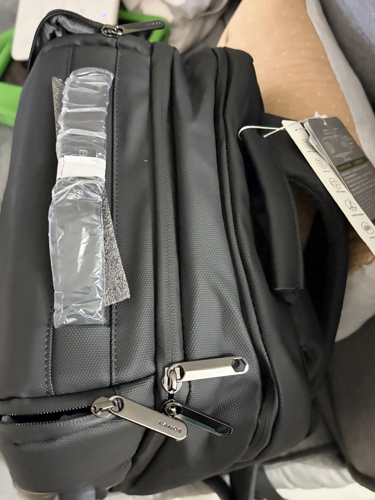 BANGE Anti Theft Backpack With TSA Lock,Waterproof Backpacks With YKK Zipper, High Tech Business Backpack For Men And Women, Laptop Backpack Fits For 17.3 Inch Notebook… customer photo 2