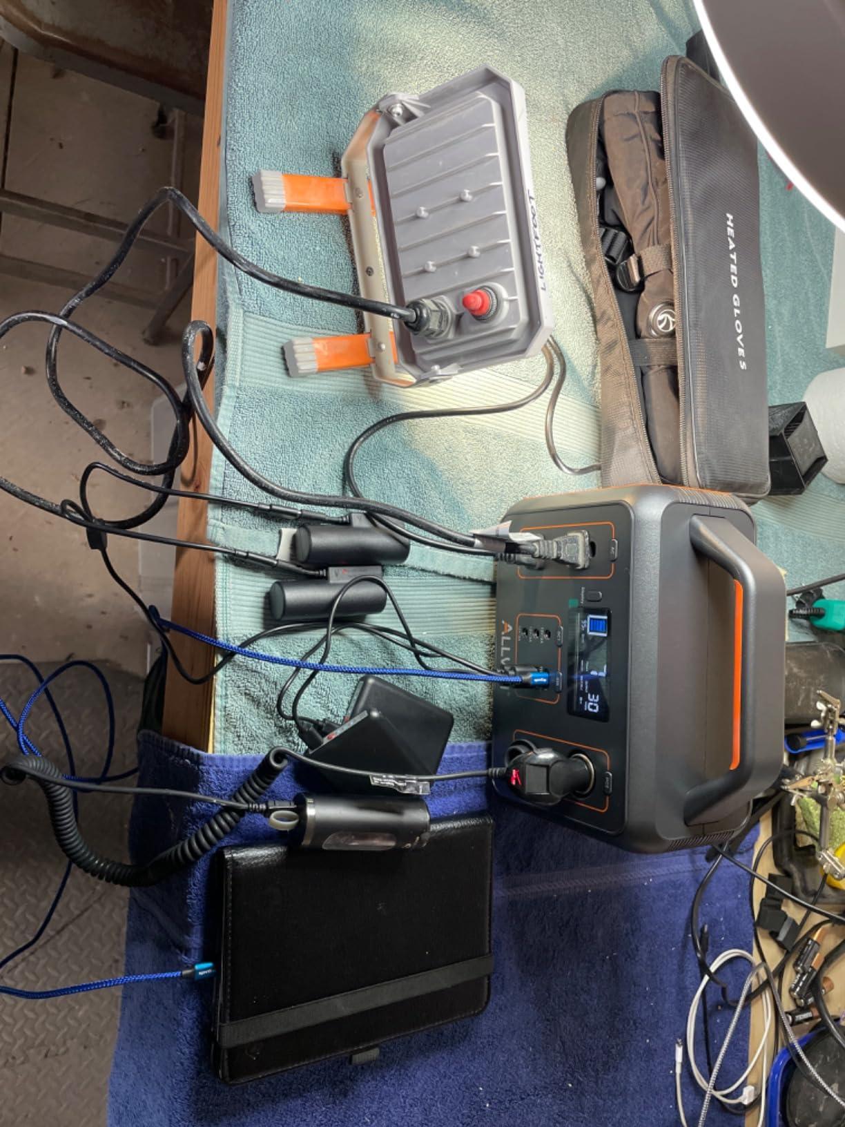 ALLWEI Portable Power Station 500W, 512Wh LiFePO4 Battery UPS Backup Power customer photo 2