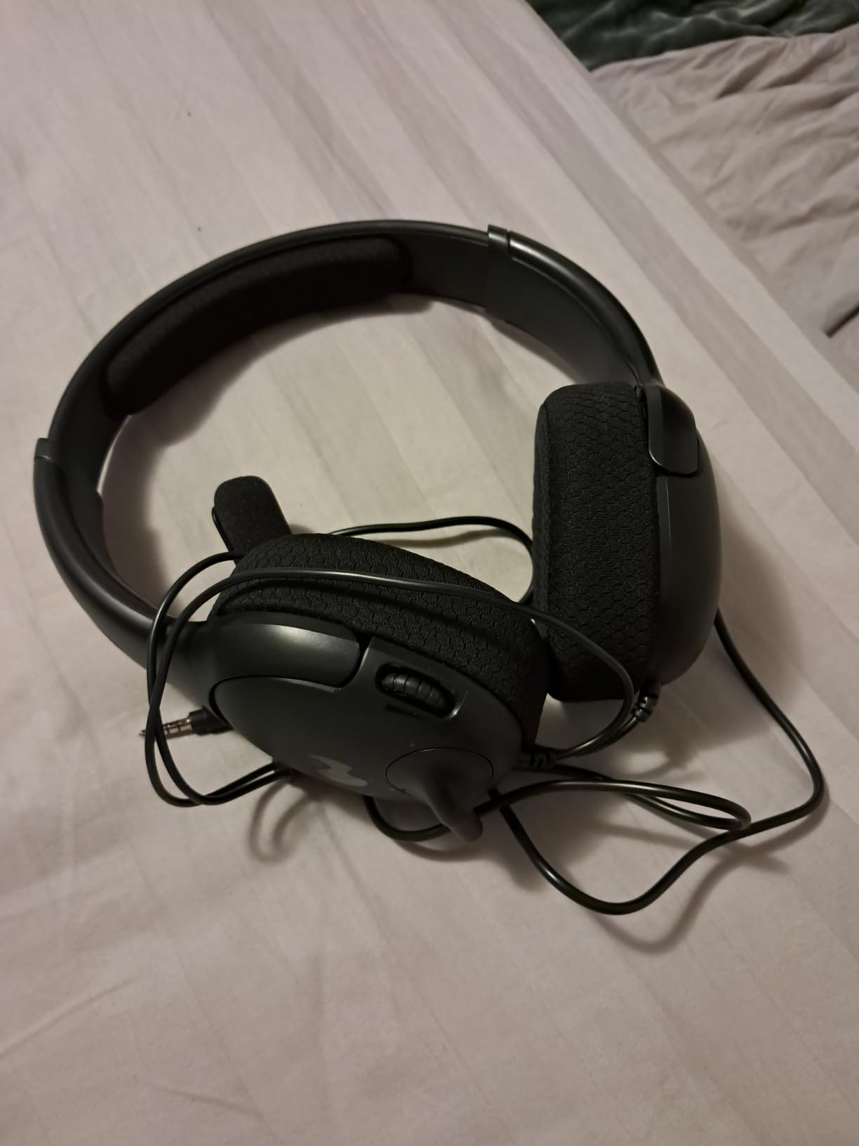 PDP AIRLITE Wired Stereo Gaming Headset, Officially Licensed by Sony PlayStation 5, PS5/PS4/PS3/PC, Lightweight Durable Headphones, 3.5mm Audio Jack, Noise-canceling Flip-to-Mute Mic, Neptune Blue customer photo 2