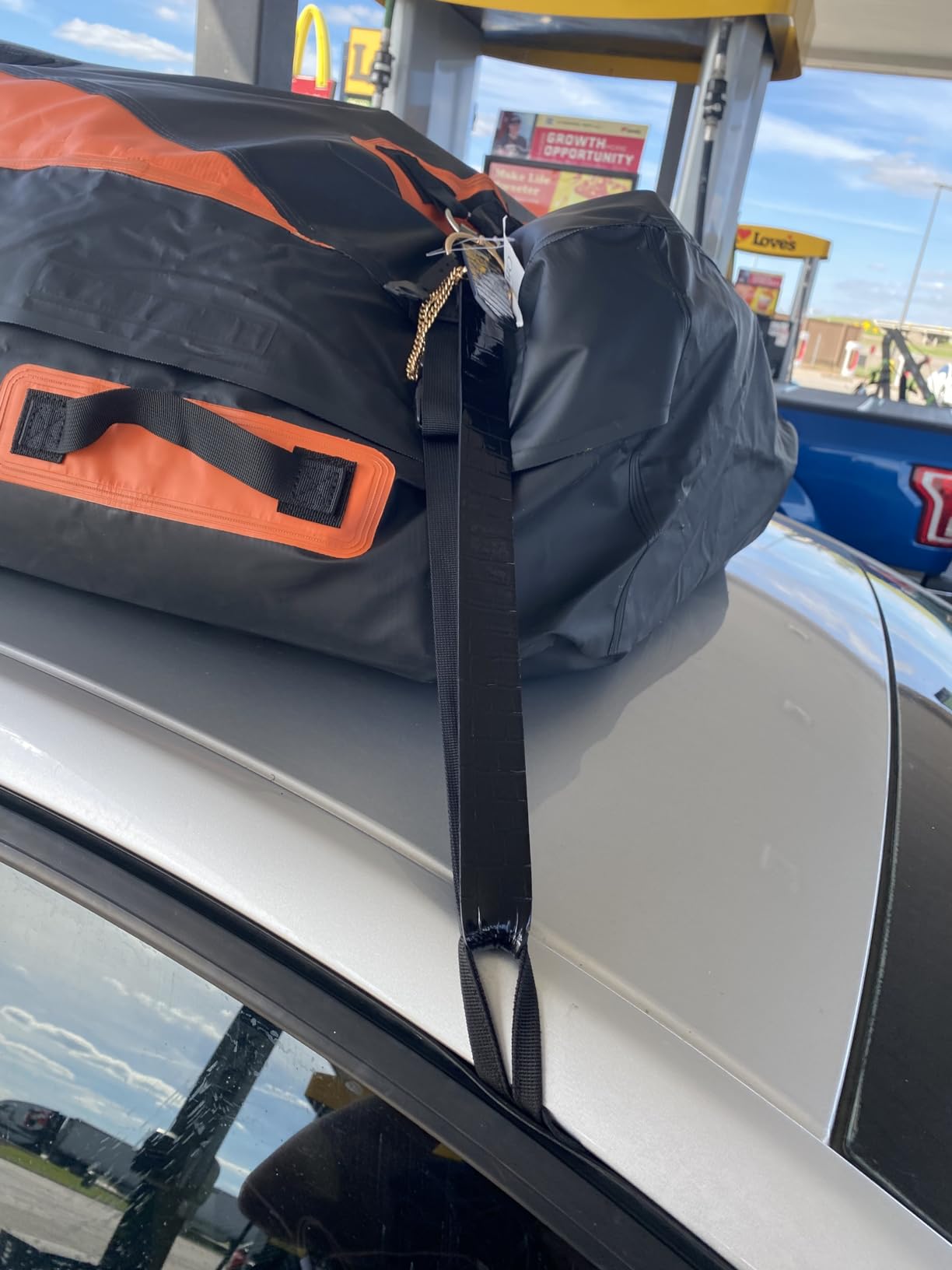 Asinking Car Rooftop Cargo Carrier Bag 20 Cubic Feet, 100% Waterproof Roof Bag Top Luggage Carrier for Any Vehicles with/without Rack Cross Bar, Includes Anti-Slip Mat +4 Door Hooks +Storage Bag +Lock customer photo 1