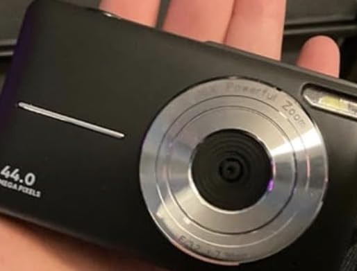 Digital Camera 1080P with 32G Card 16X Zoom 3