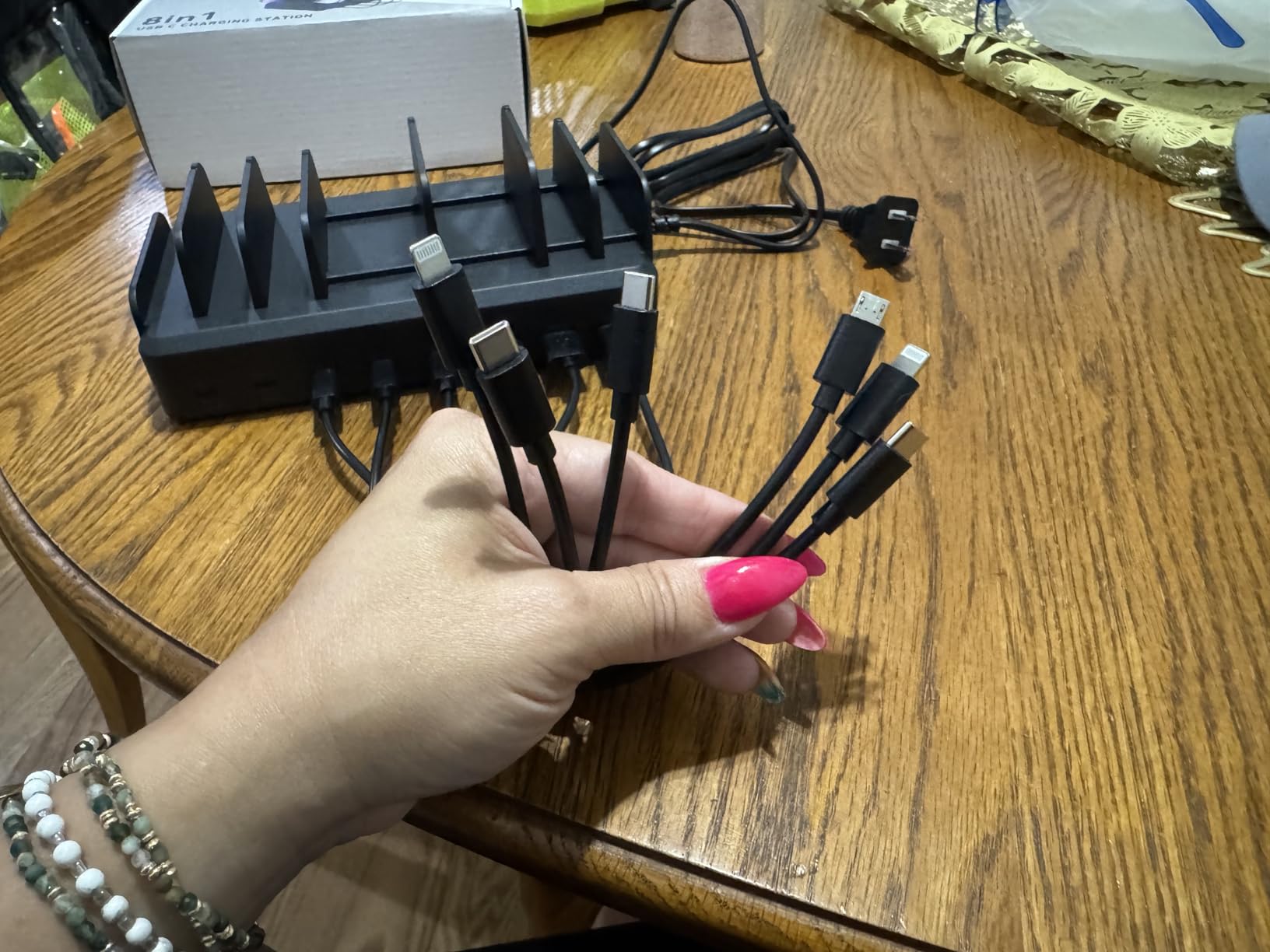 Lcssio 300W Charging Station for Multiple Devices, 8 Port Fast Charger customer photo 1