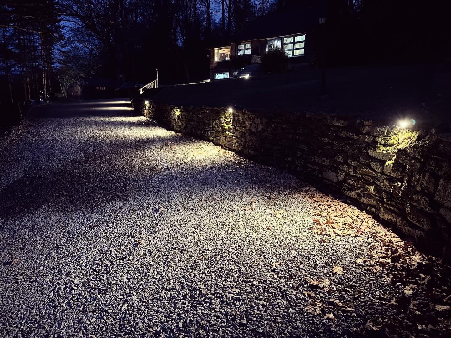 SUNVIE All-in-One Low Voltage Landscape Lighting Kit, Dusk to Dawn, 8 PCS | 3000K LED Low Voltage Landscape Lights, IP65 Waterproof, 3W Aluminum Landscape Spotlights for Yard Garden Tree House customer photo 1