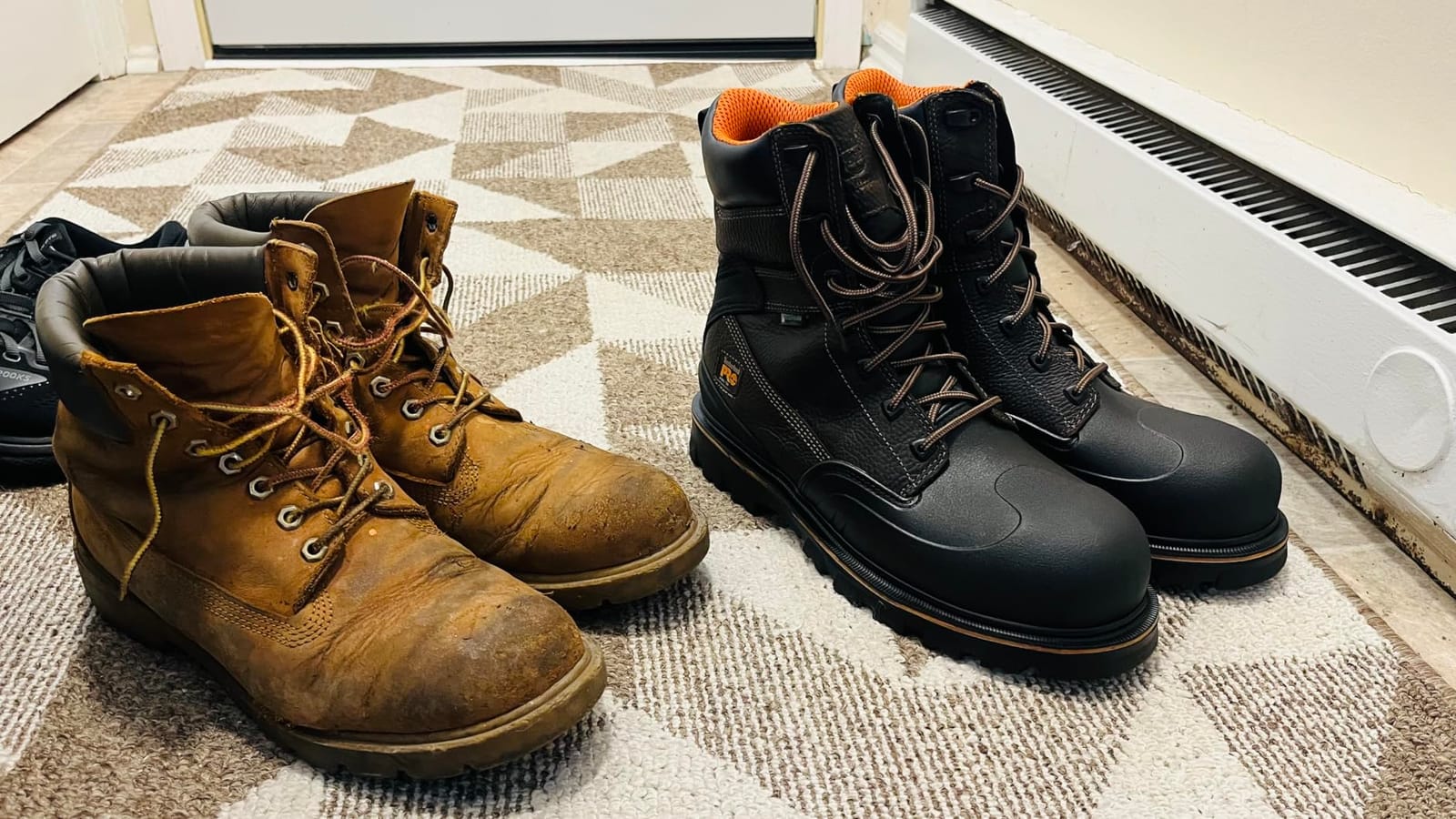 Timberland PRO Men's 6 Inch Rigmaster XT Steel-Toe Waterproof Work Boot customer photo 1