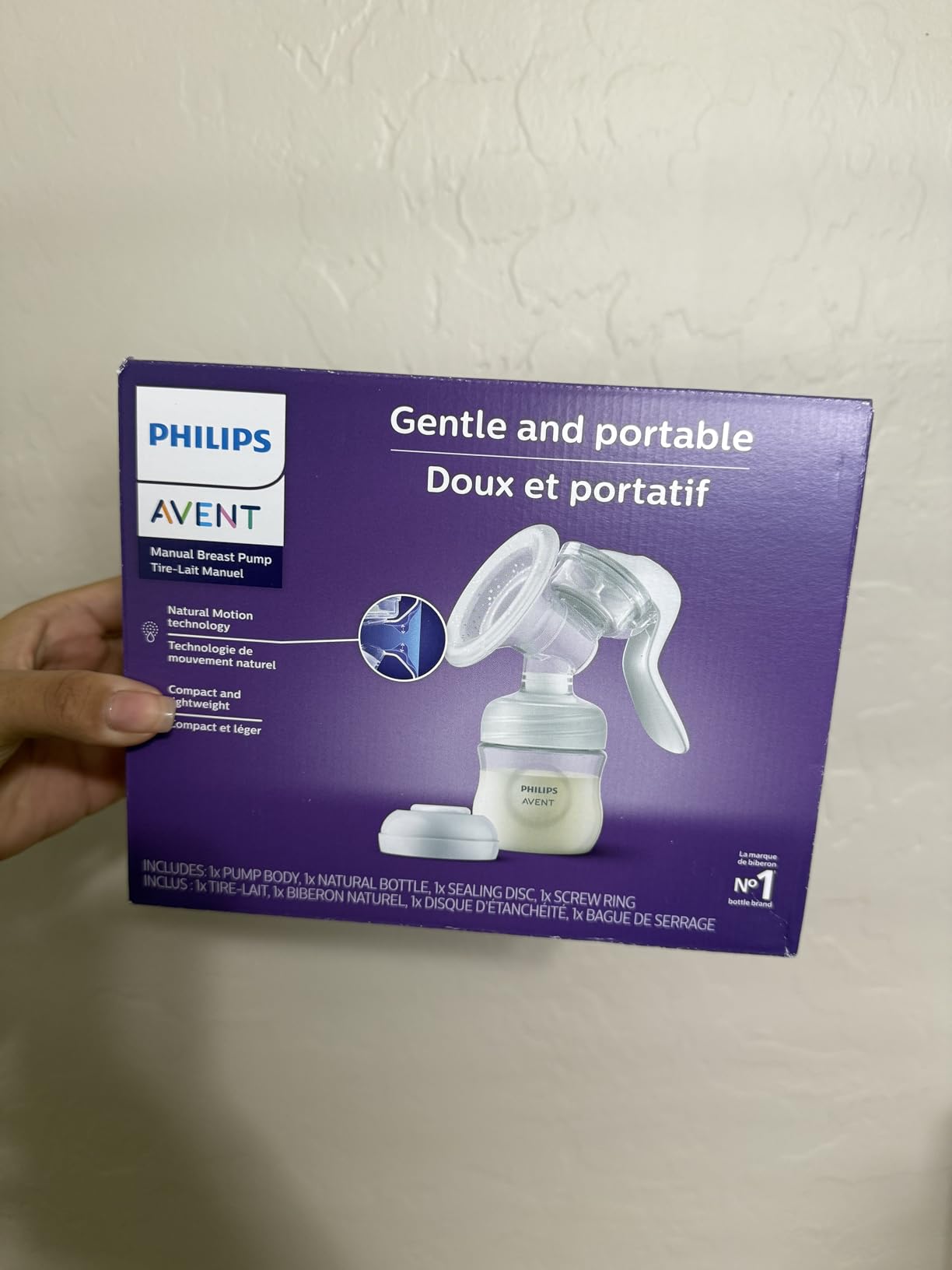 Philips Avent Manual Portable Breast Pump with Natural Motion Technology | Soft Silicone Cushion, Fits 99.98% of all Nipple Sizes, Portable and Lightweight, Easy to Clean, BPA-Free, SCF430/03 customer photo 1