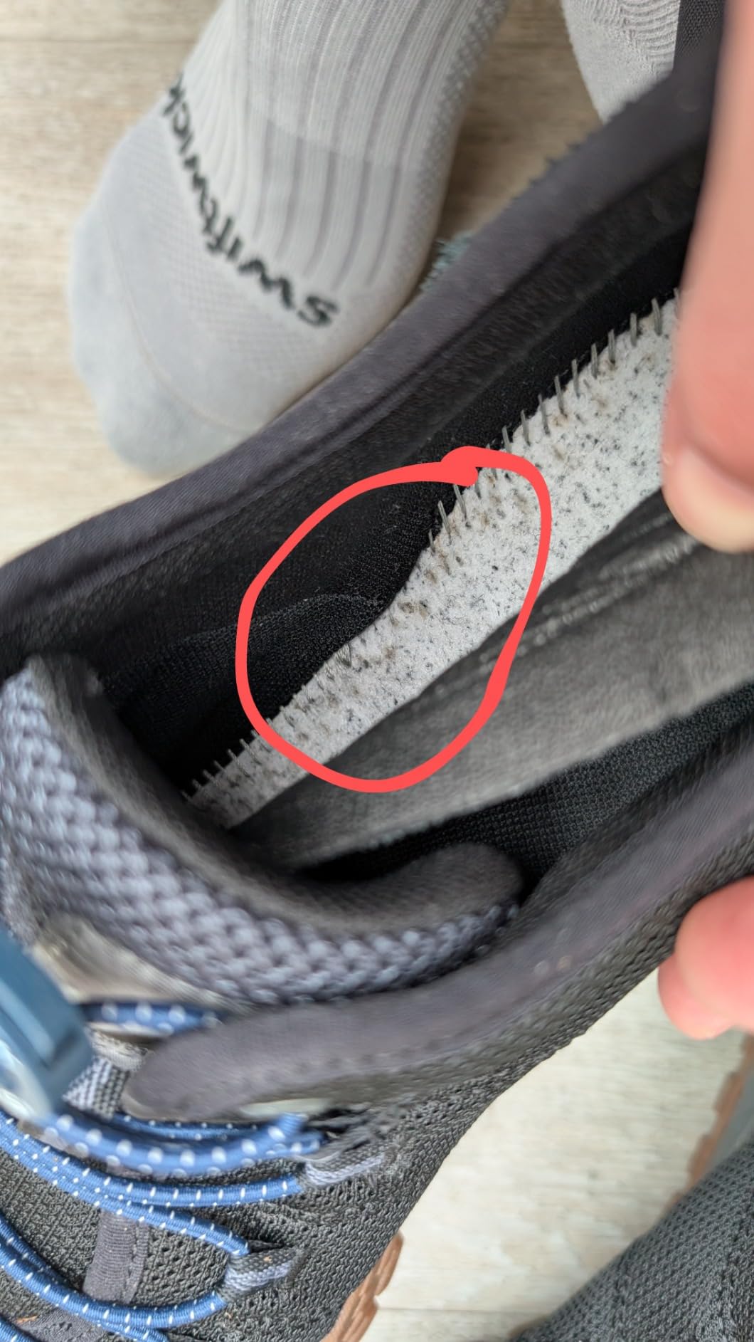 Columbia Men's Fairbanks Low customer photo 1