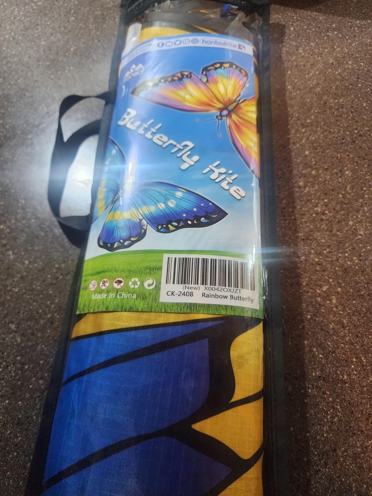 HONBO Butterfly Kites for Kids & Adults, Easy to Fly for Beginners, Each Kite with 300ft Line Handle,Beginner Kite for Kids Ages 4-8,Beach Kites for Outdoor Activities & Family Trip customer photo 1
