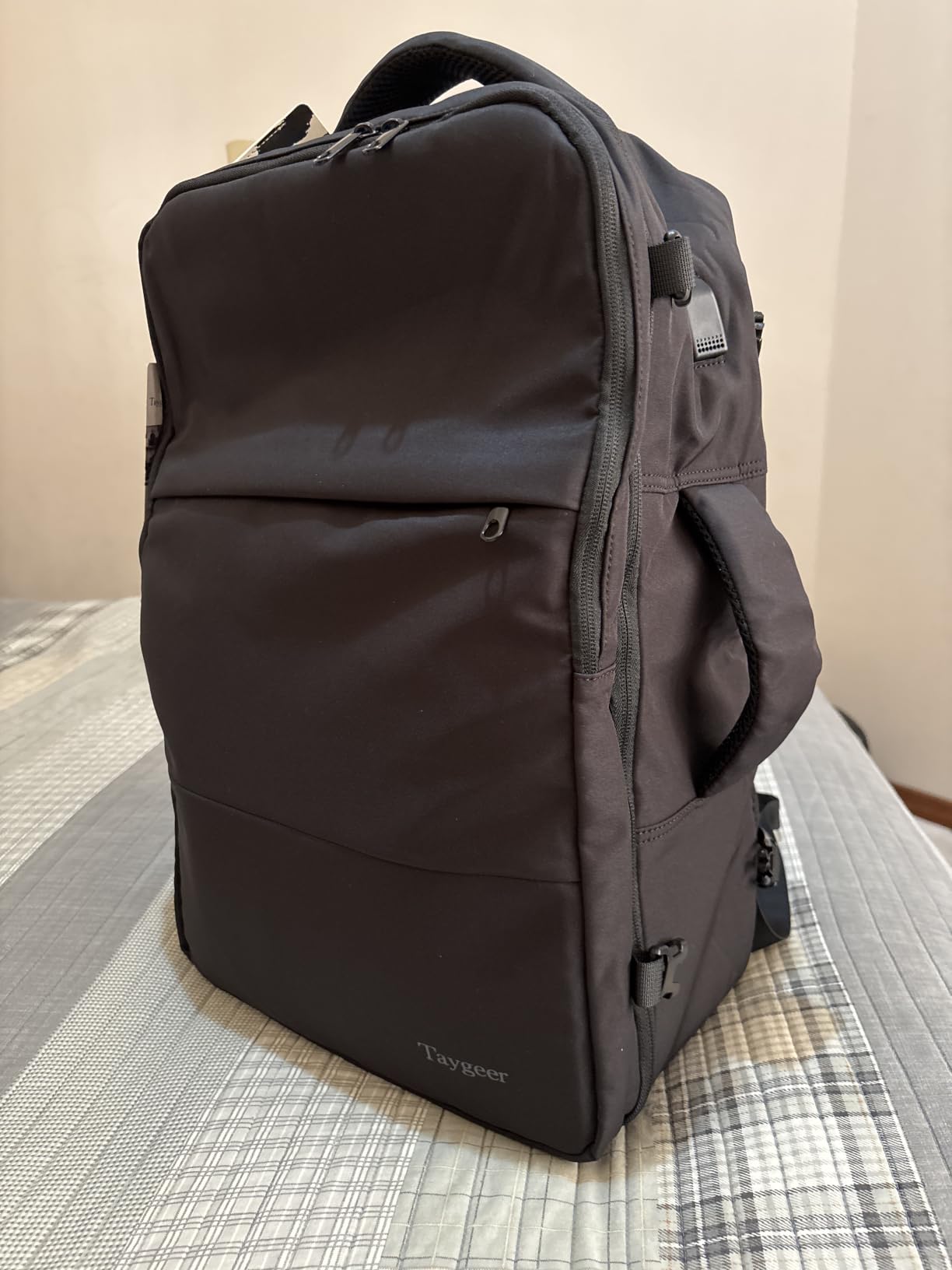 Taygeer Travel Laptop Backpack for Men, Airplane Approved Travel Backpack customer photo 1